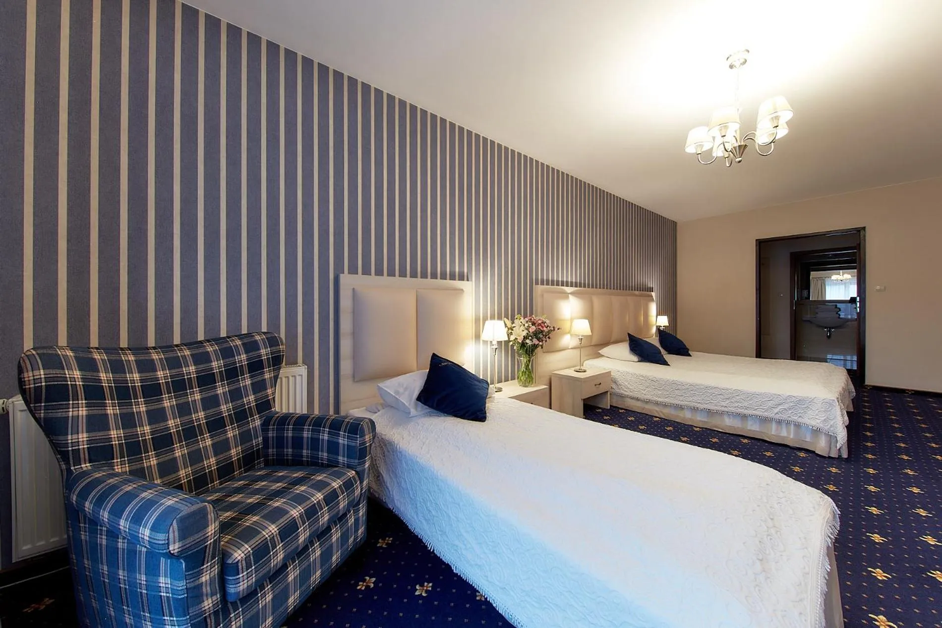 Bed in Willa Labelle