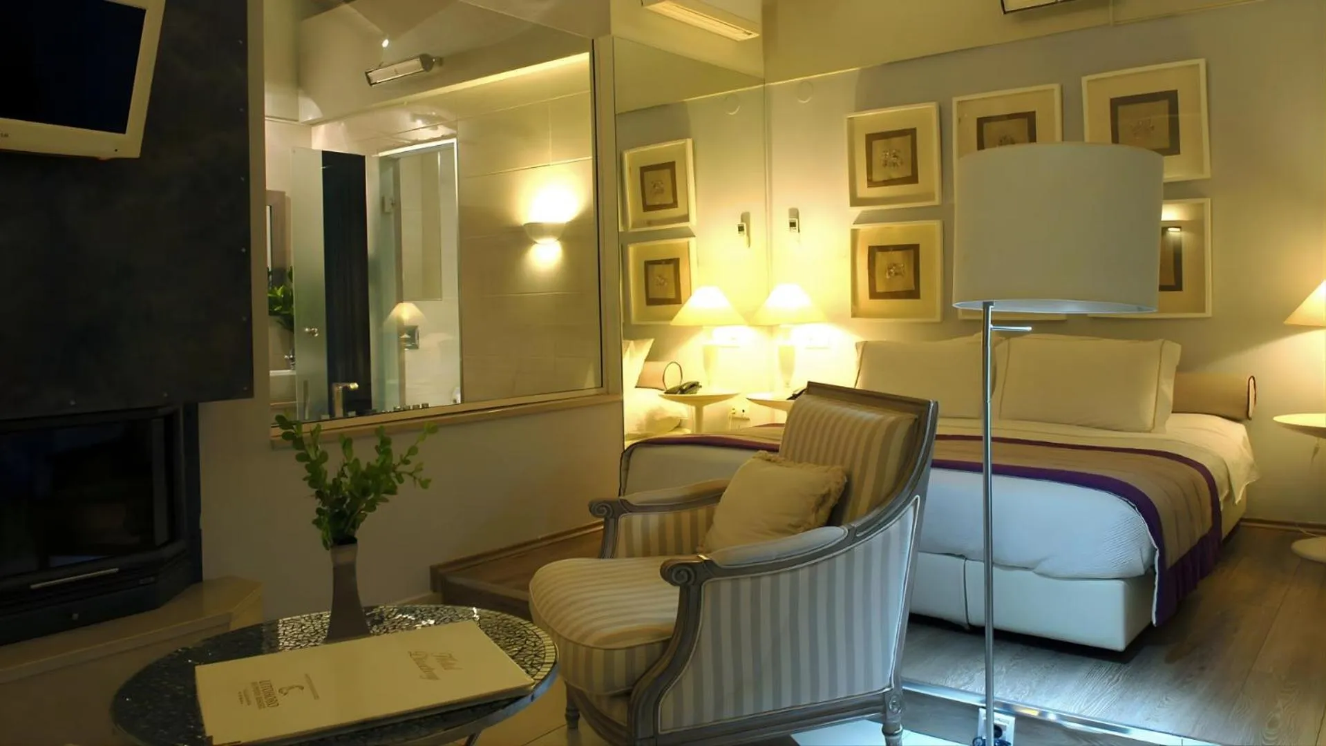 Bed in Litohoro Olympus Resort Villas & Spa