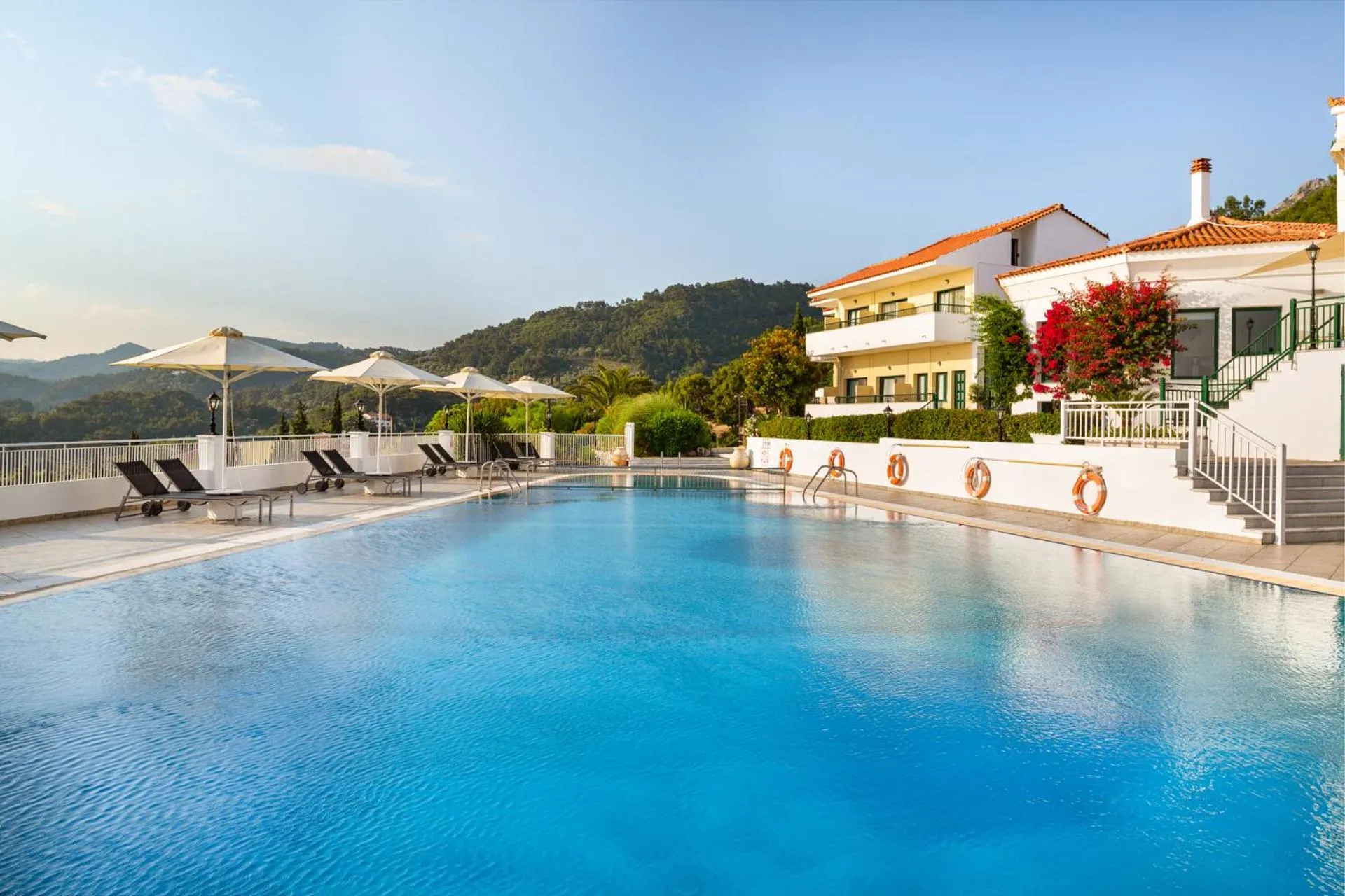 Swimming pool in Kalidon Panorama Hotel