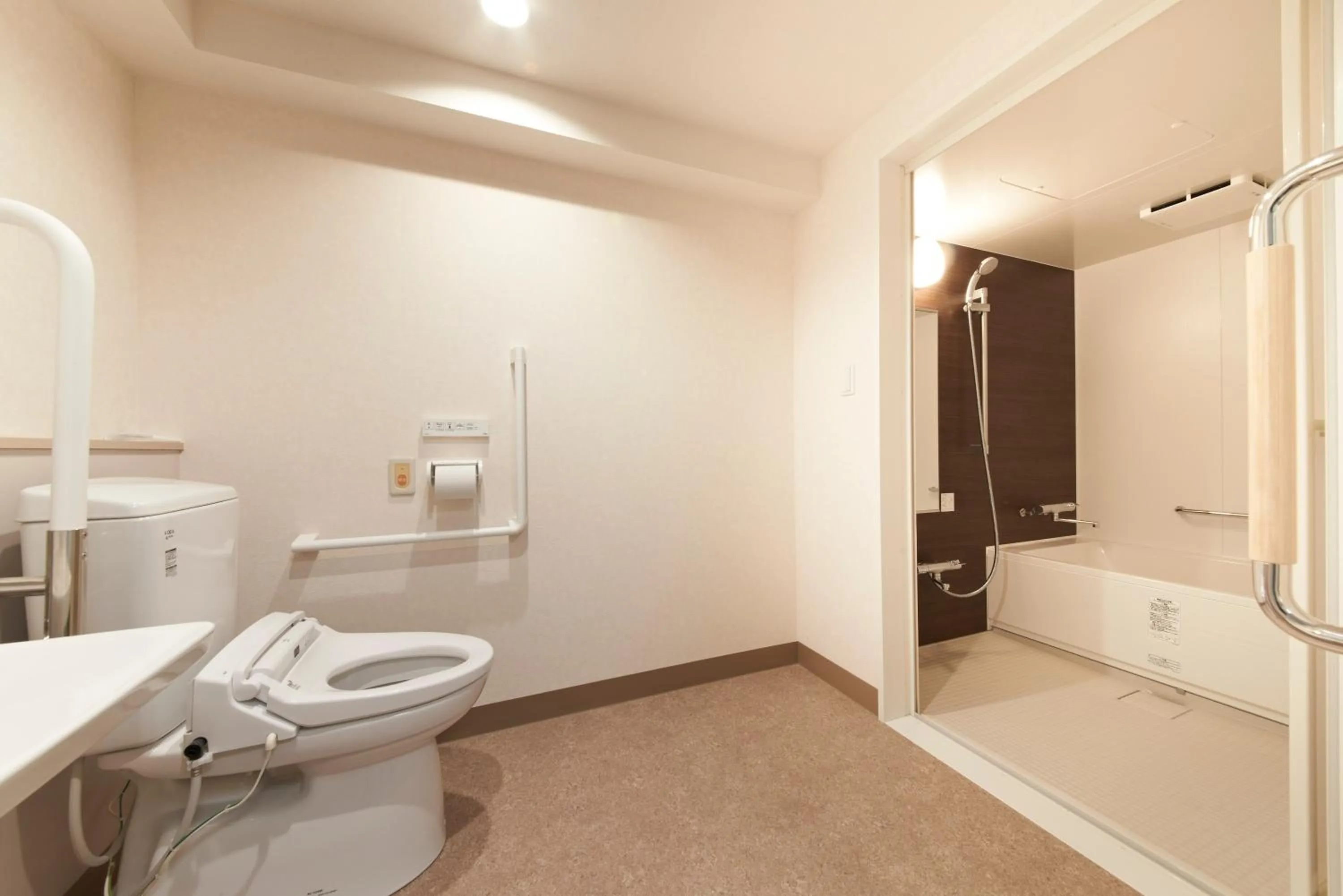 Toilet in Hotel Sun Clover Koshigaya Eki mae