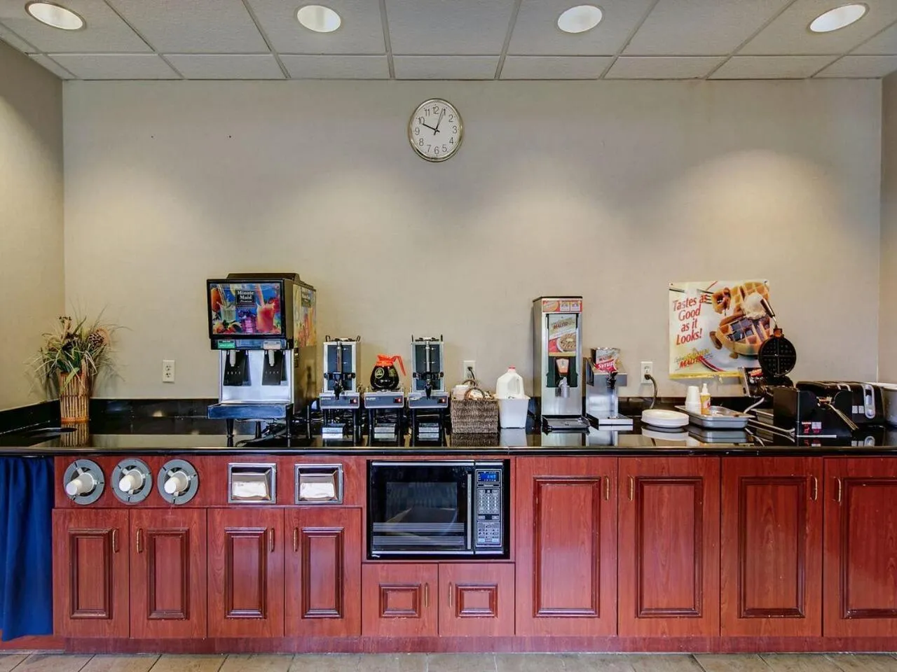 Restaurant/places to eat in Scottish Inn Whippany