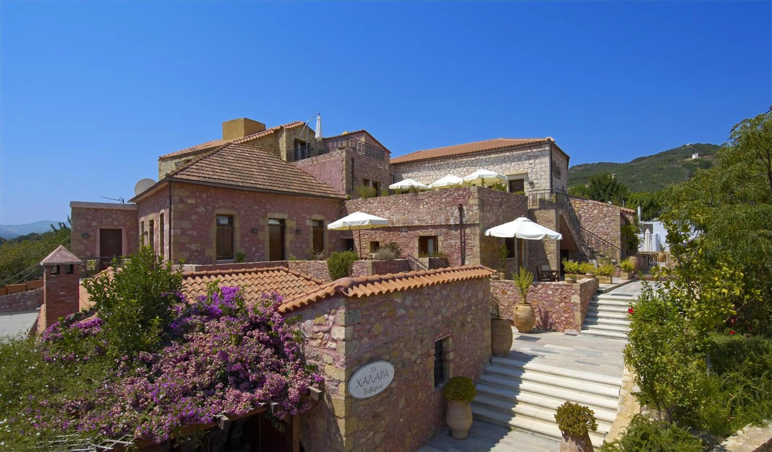 Area and facilities in Spilia Village Hotel & Villas