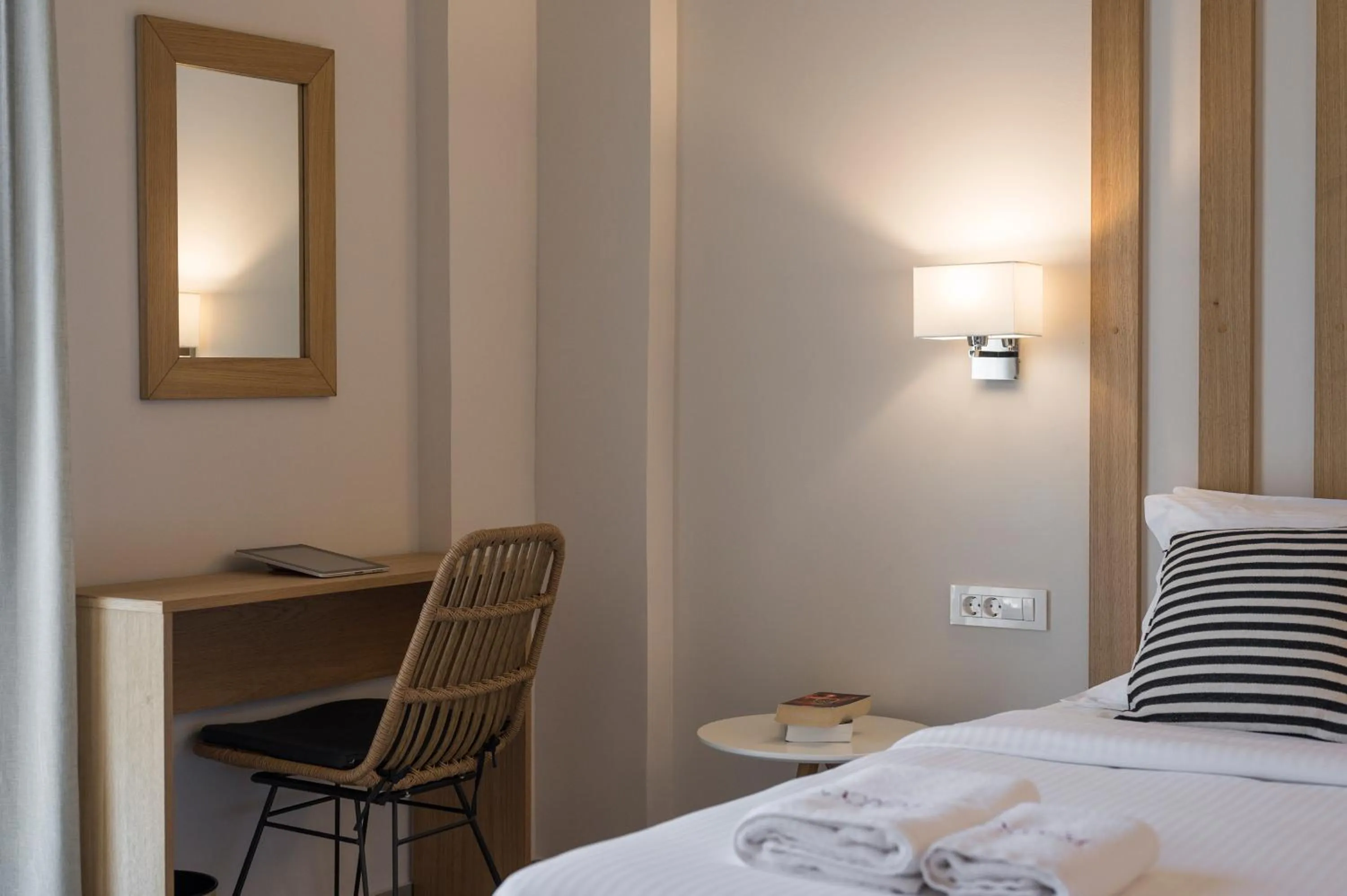 Bed in Spilia Village Hotel & Villas