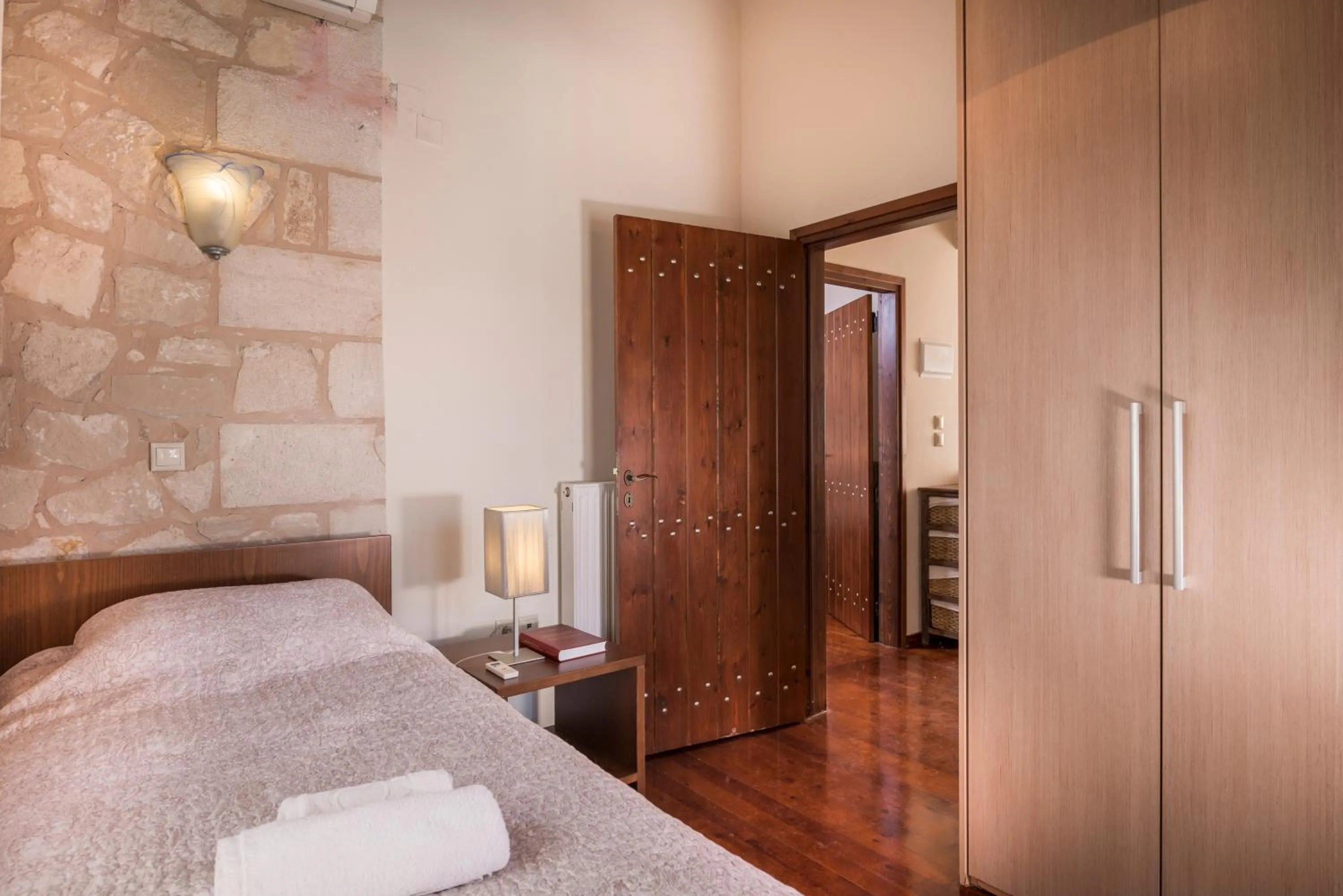 Bed in Spilia Village Hotel & Villas