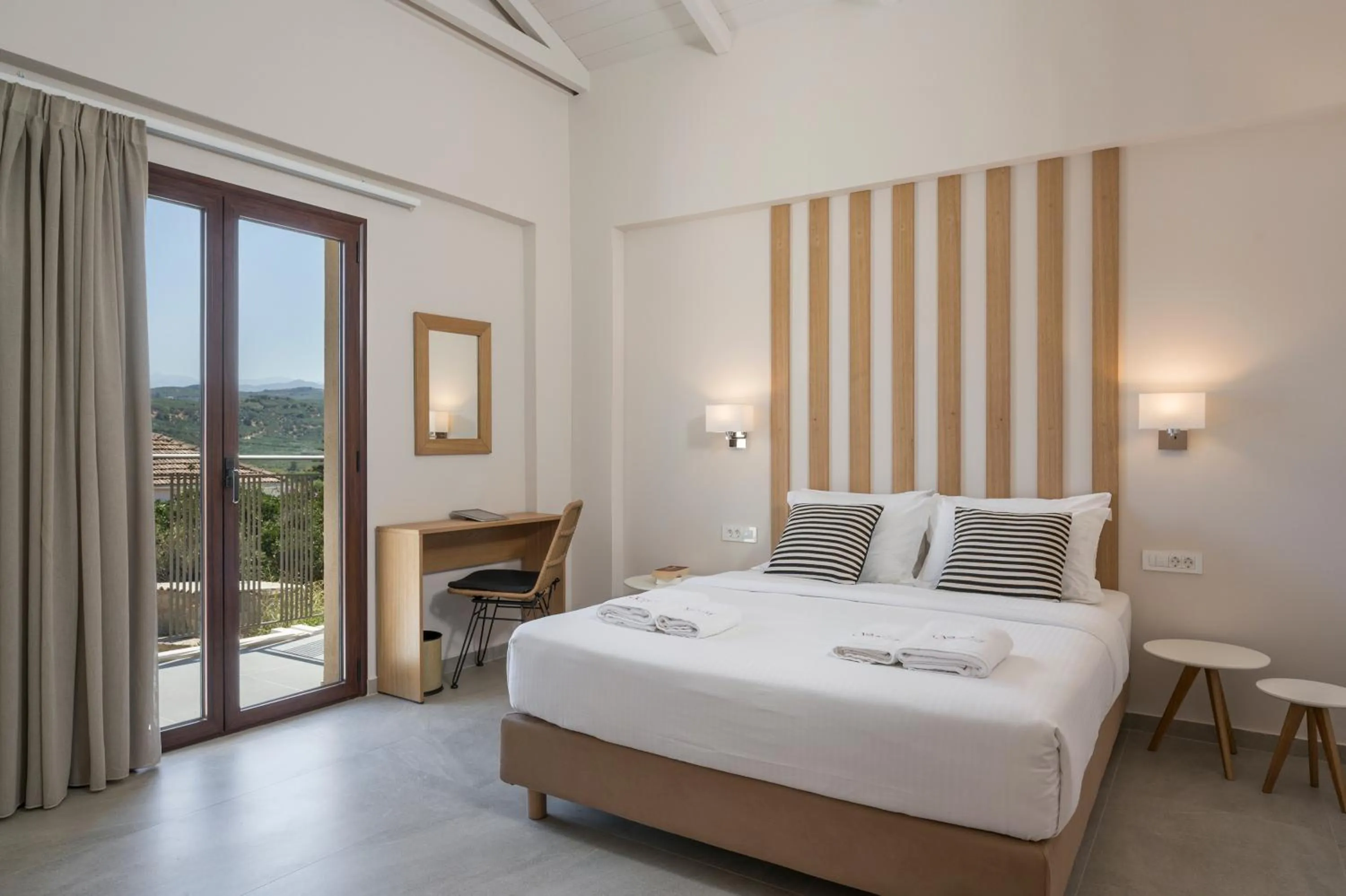 Balcony/Terrace, Bed in Spilia Village Hotel & Villas