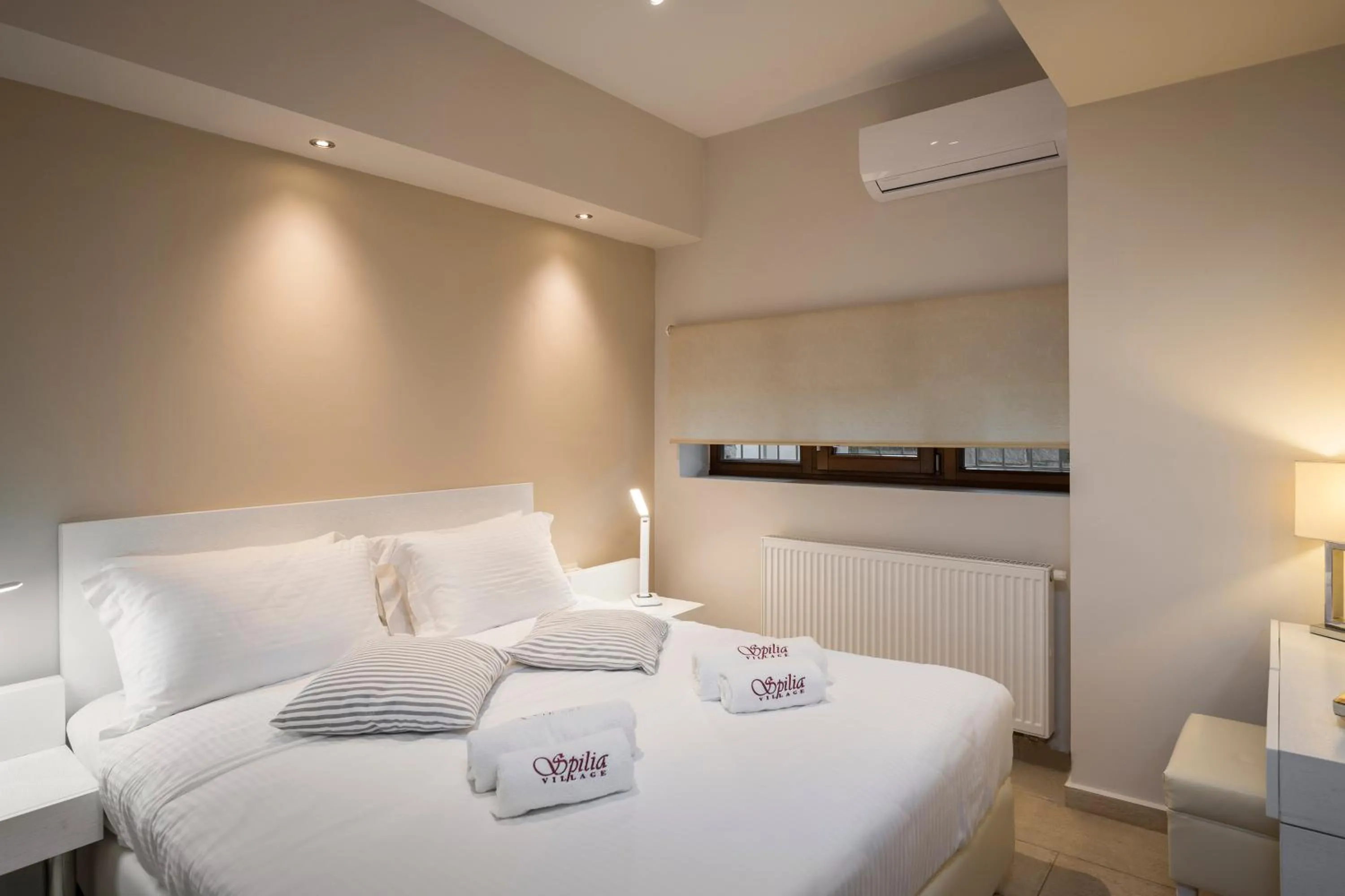 Bedroom, Bed in Spilia Village Hotel & Villas