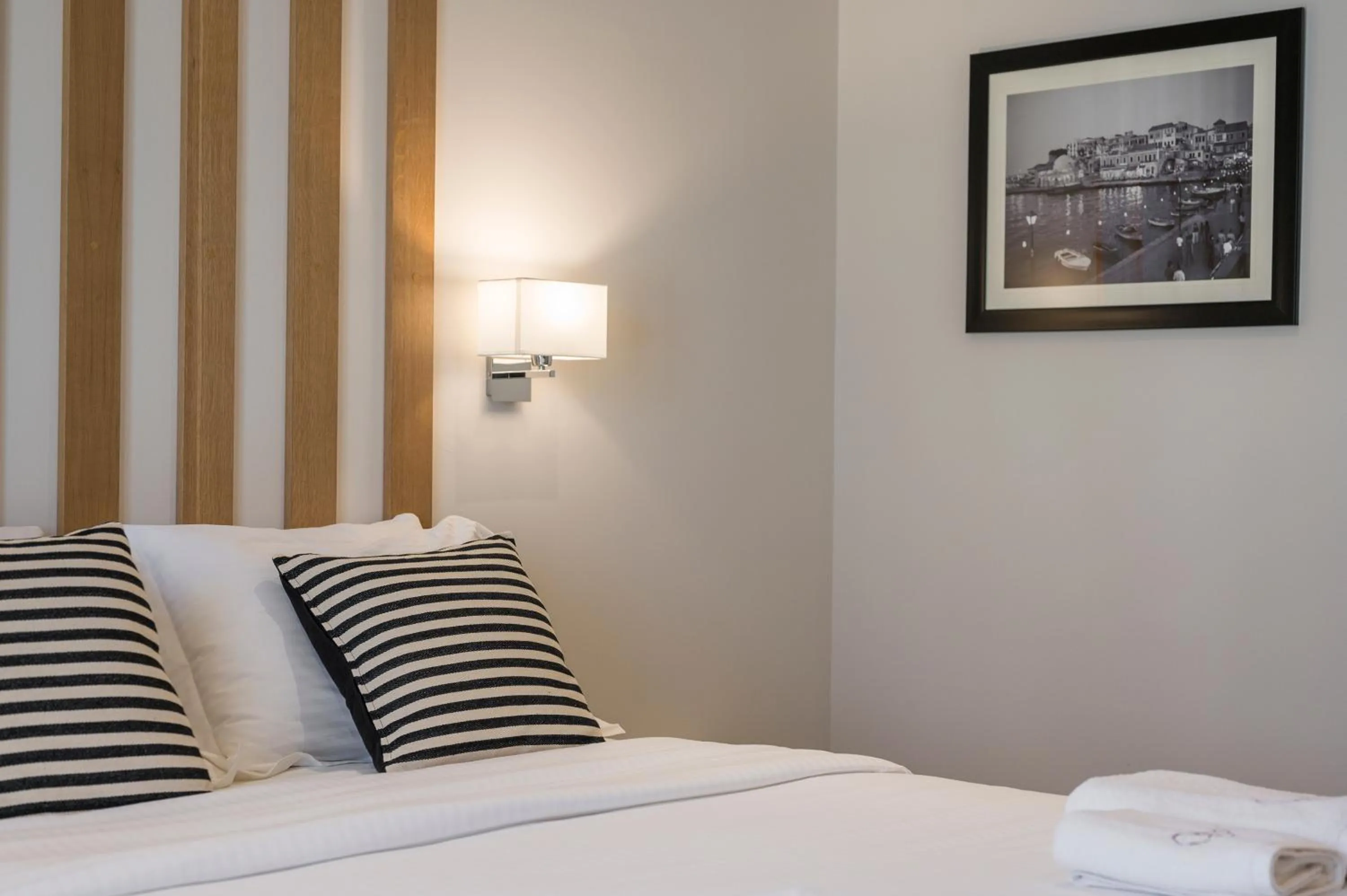 Bed in Spilia Village Hotel & Villas