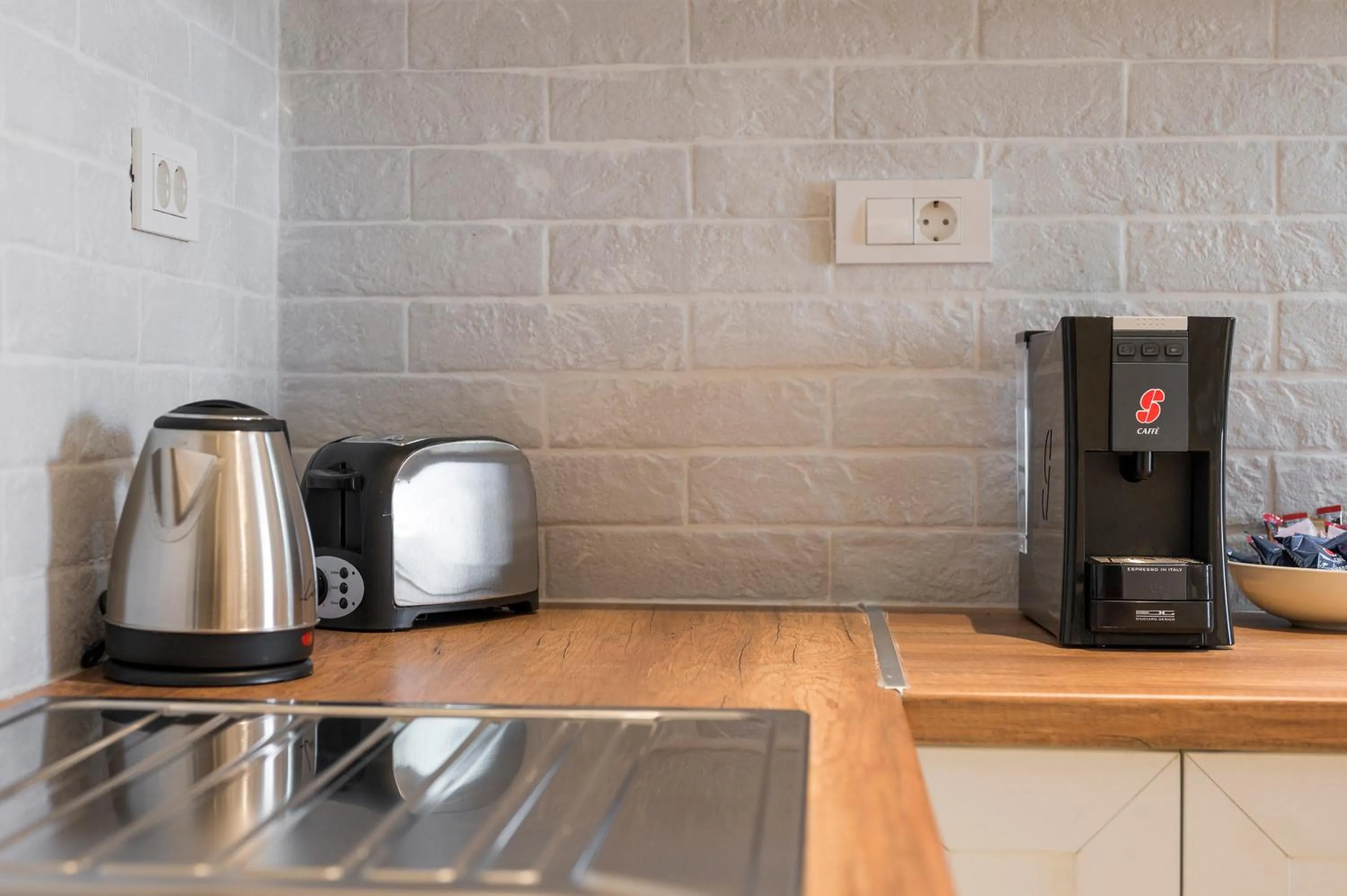 Coffee/tea facilities in Spilia Village Hotel & Villas