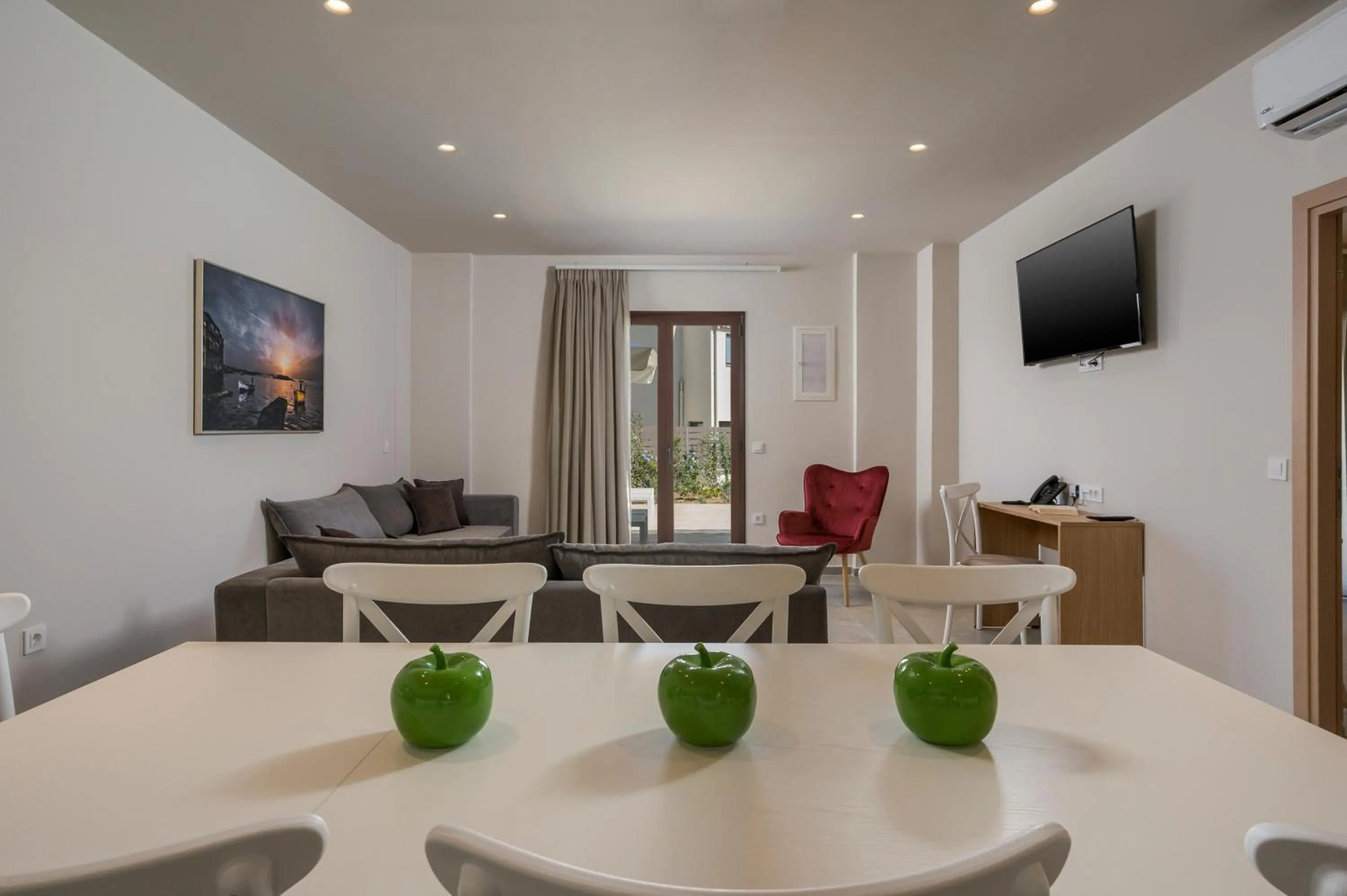 Spilia Village Hotel & Villas