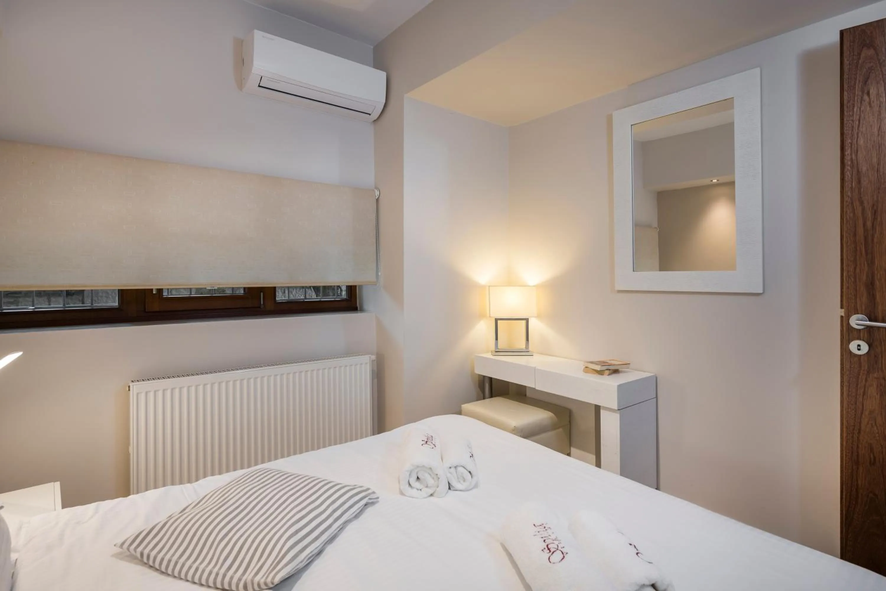 Bed in Spilia Village Hotel & Villas