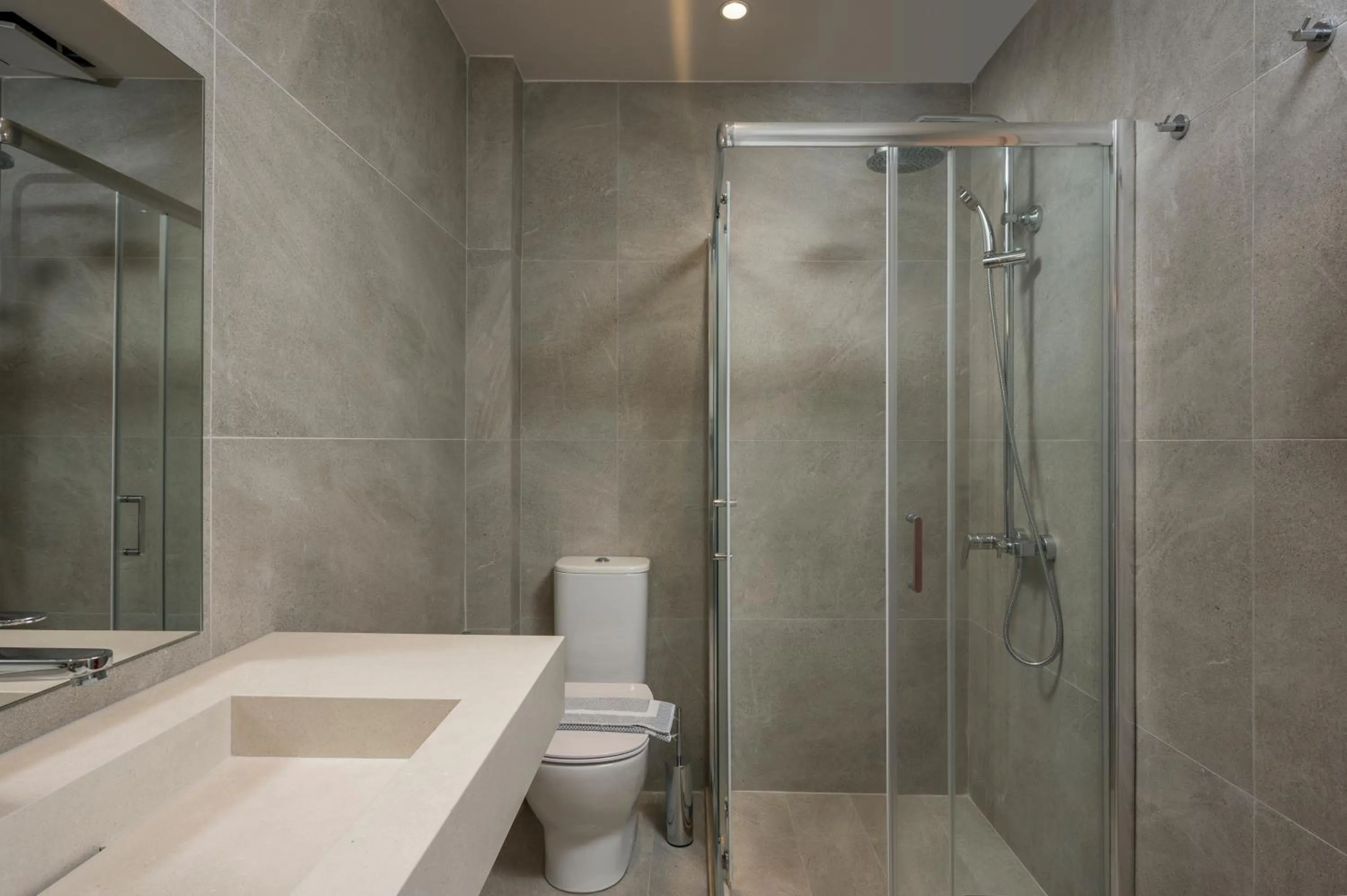 Shower in Spilia Village Hotel & Villas