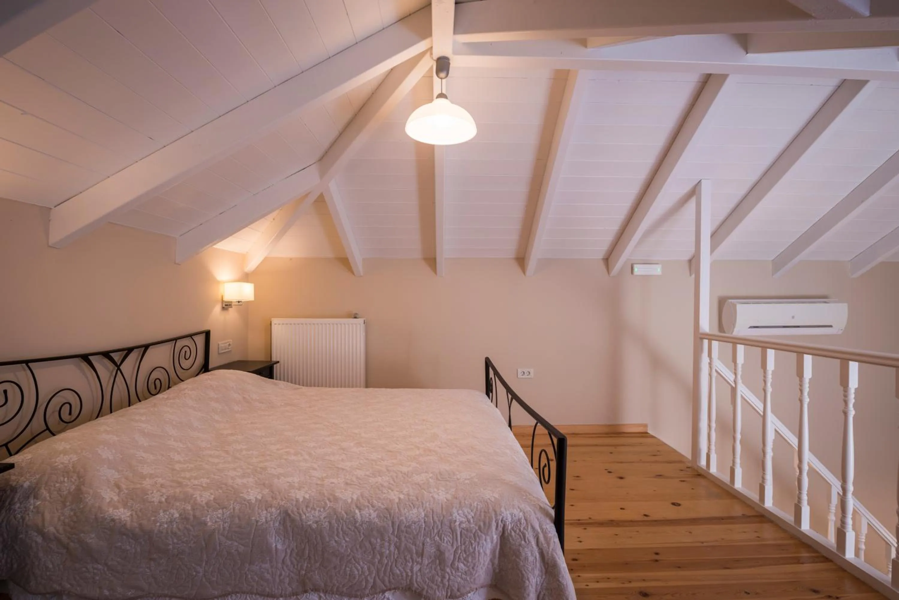 Bedroom, Bed in Spilia Village Hotel & Villas