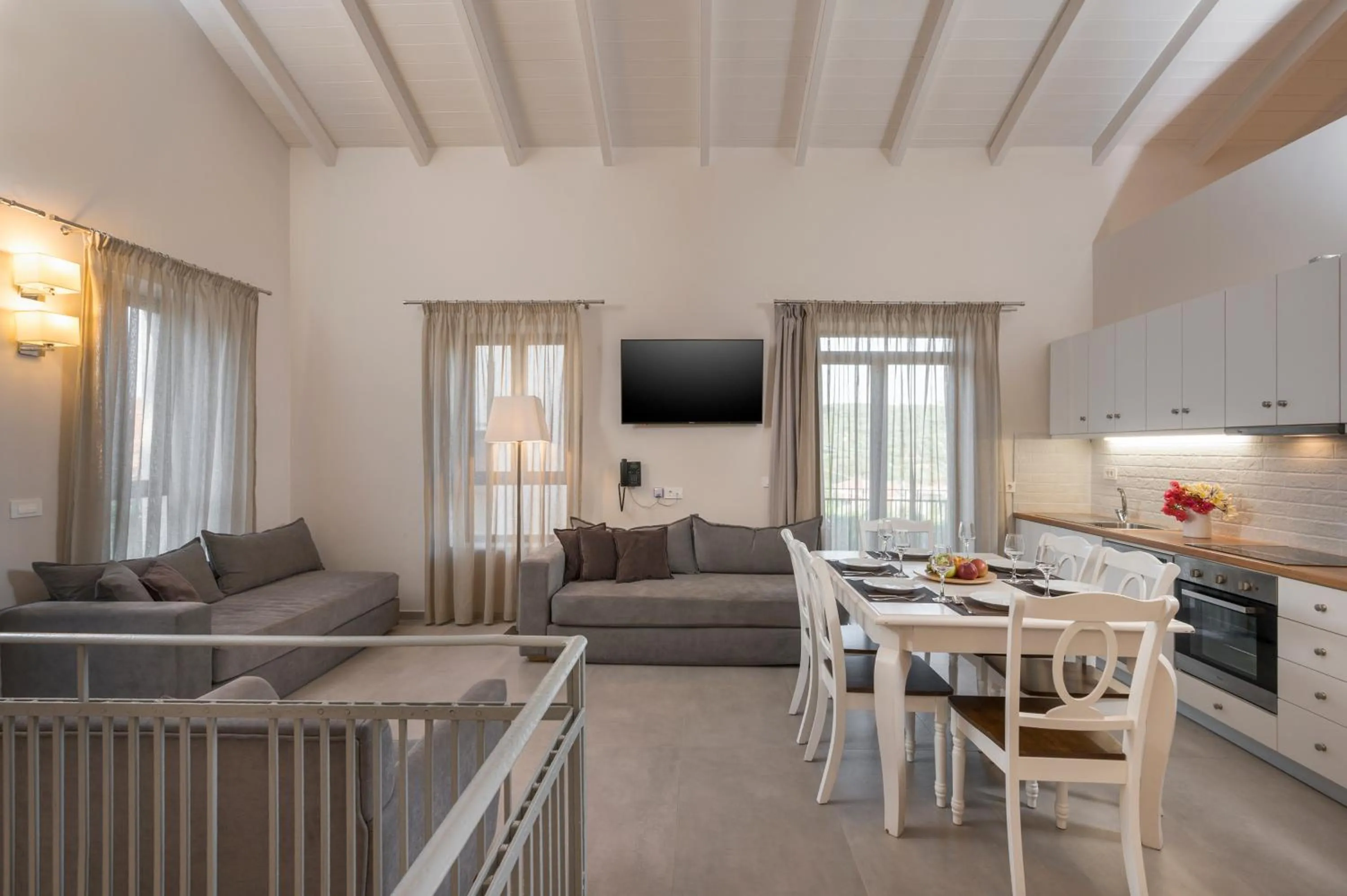 Kitchen or kitchenette in Spilia Village Hotel & Villas