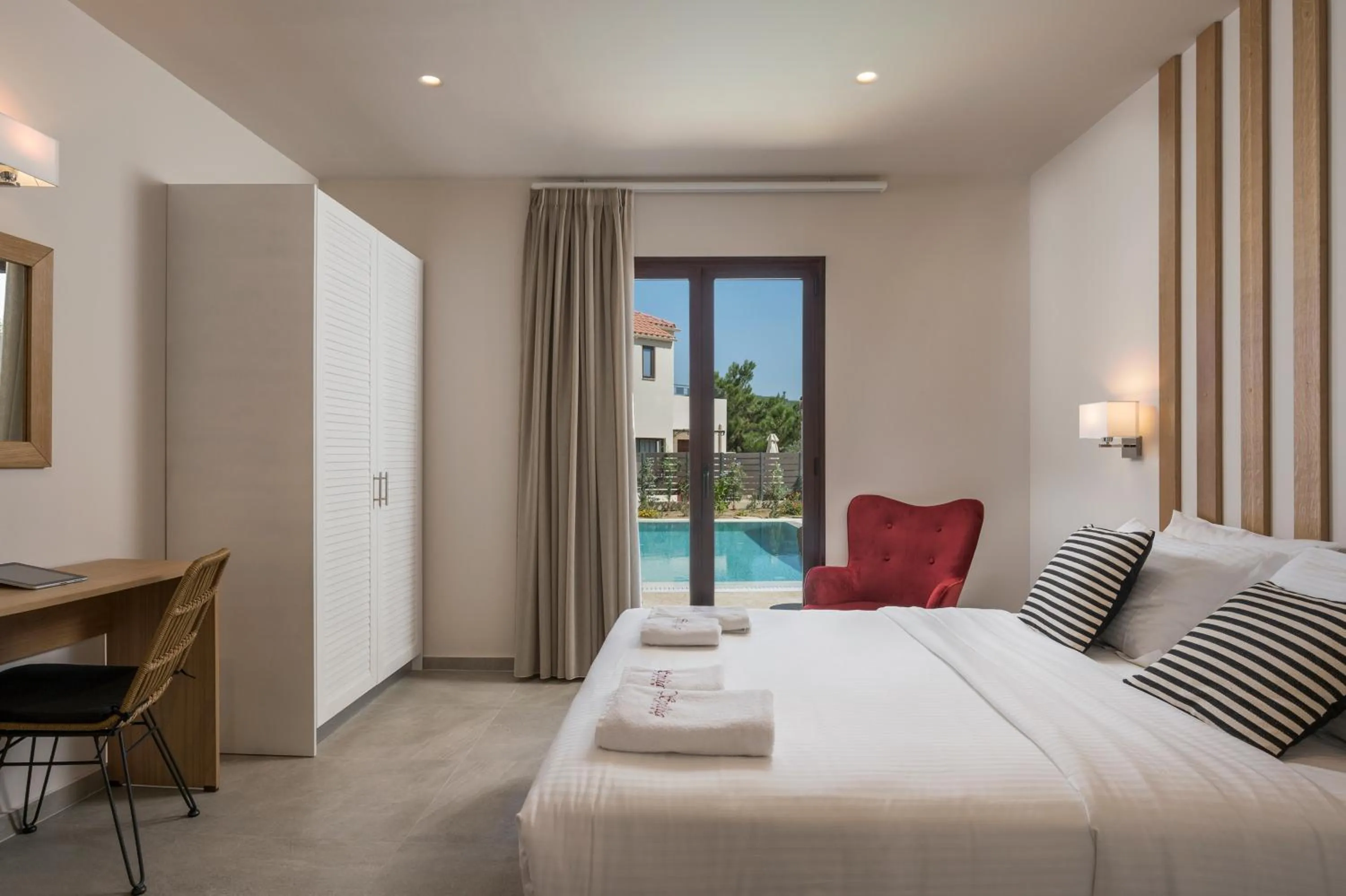 Bed in Spilia Village Hotel & Villas