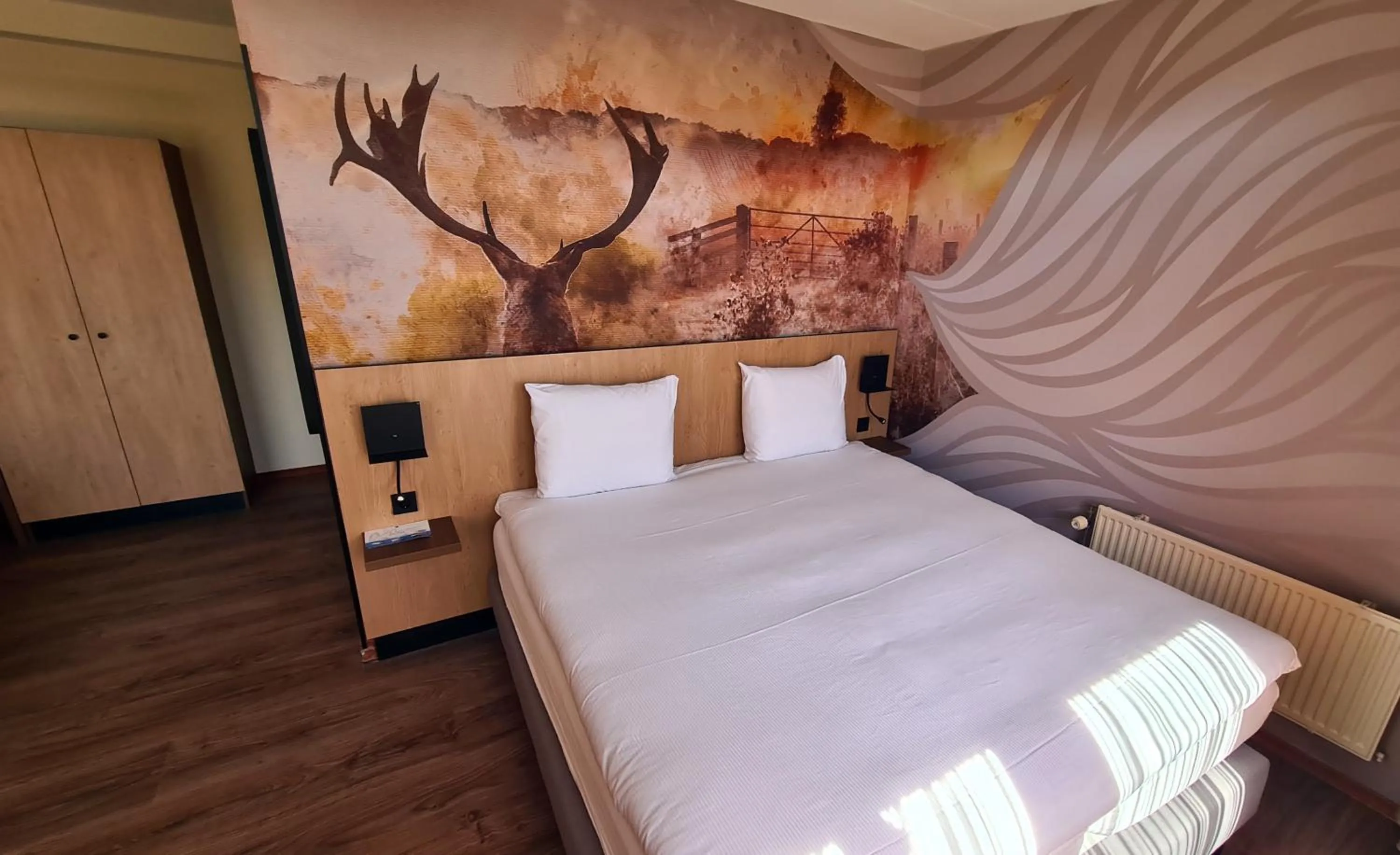 Photo of the whole room, Bed in Fletcher Duinhotel Hotel Burgh Haamstede