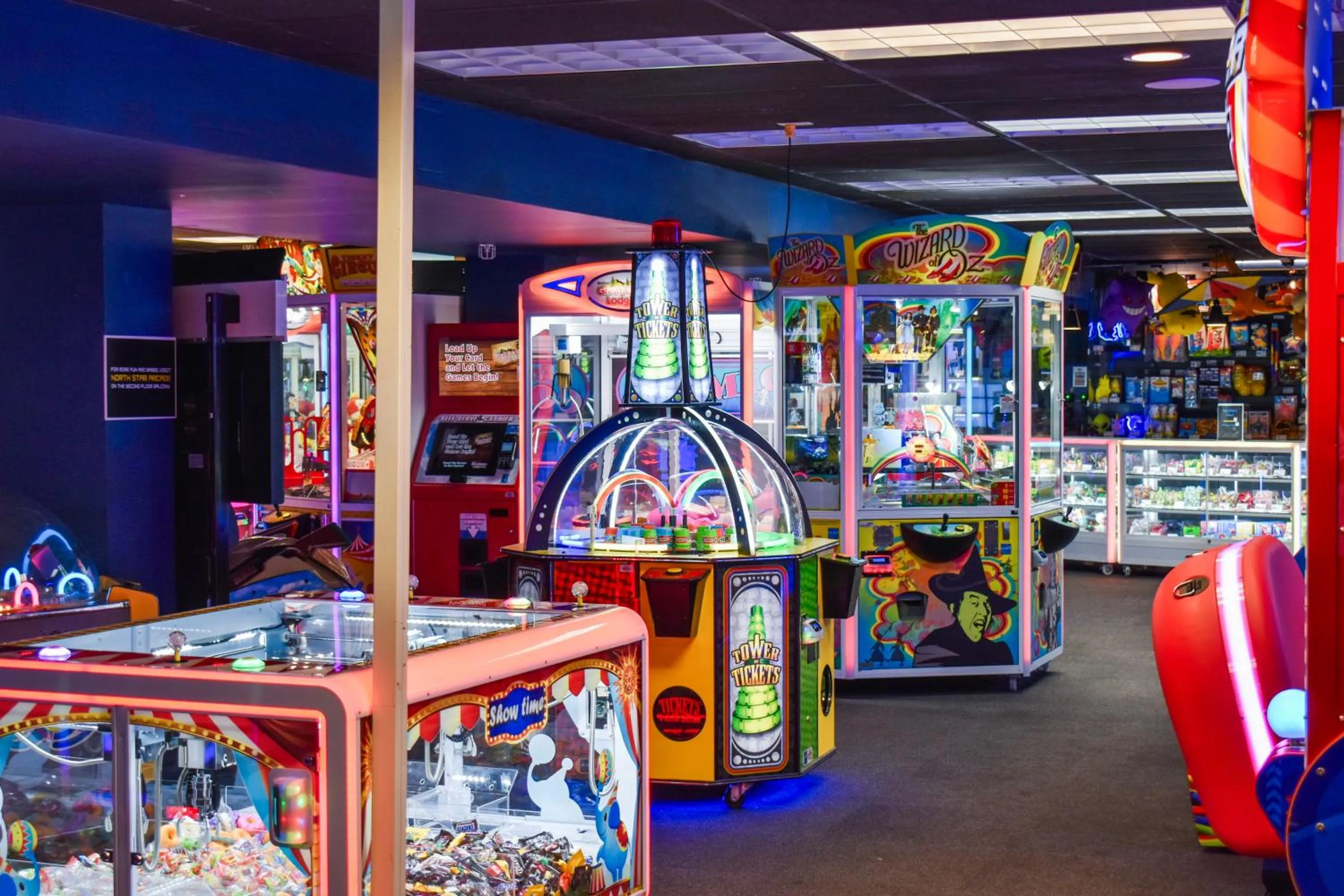 Game Room in Six Flags Great Escape Lodge & Indoor Waterpark