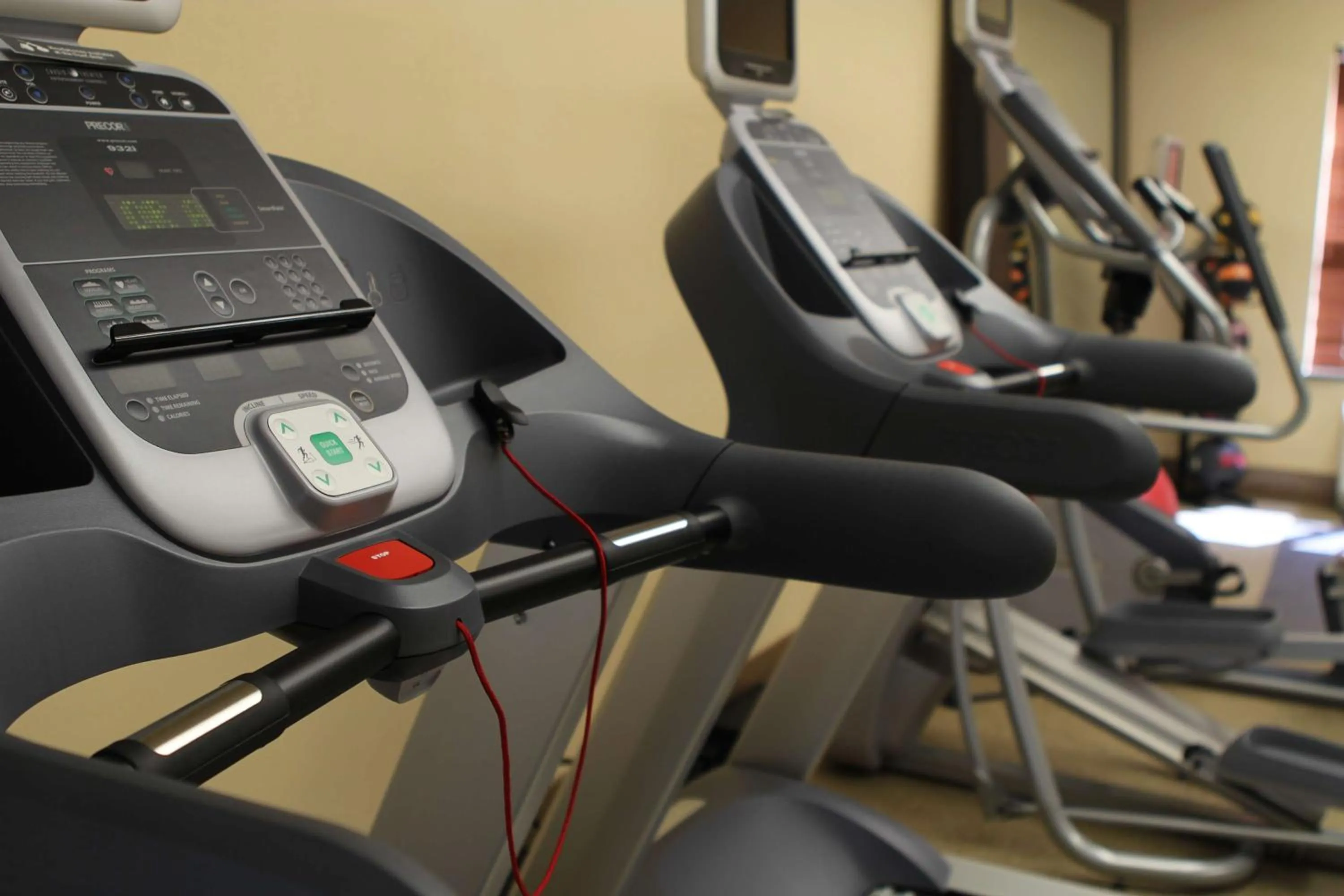 Fitness centre/facilities in Homewood Suites by Hilton Bentonville-Rogers