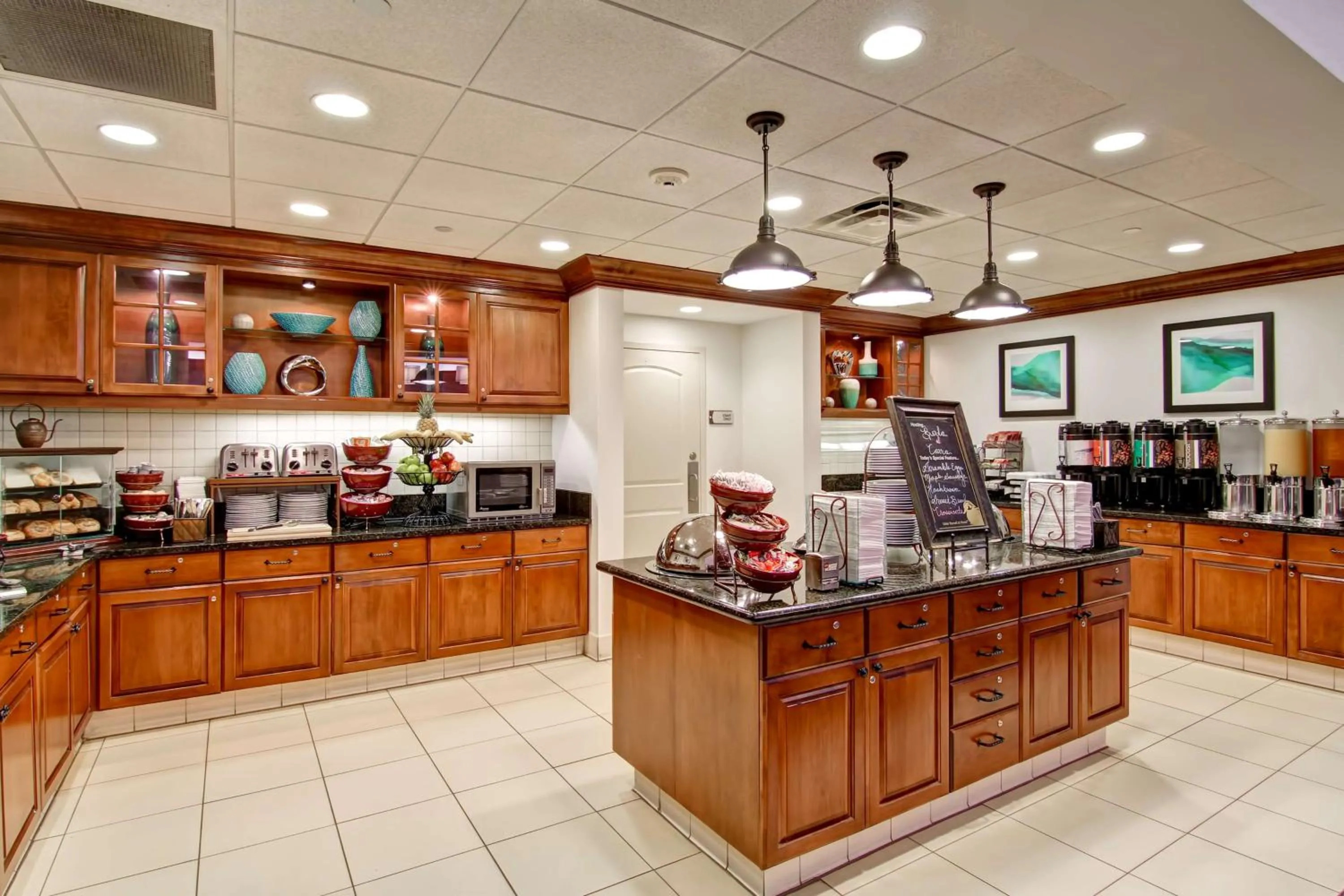 Breakfast in Homewood Suites by Hilton Bentonville-Rogers