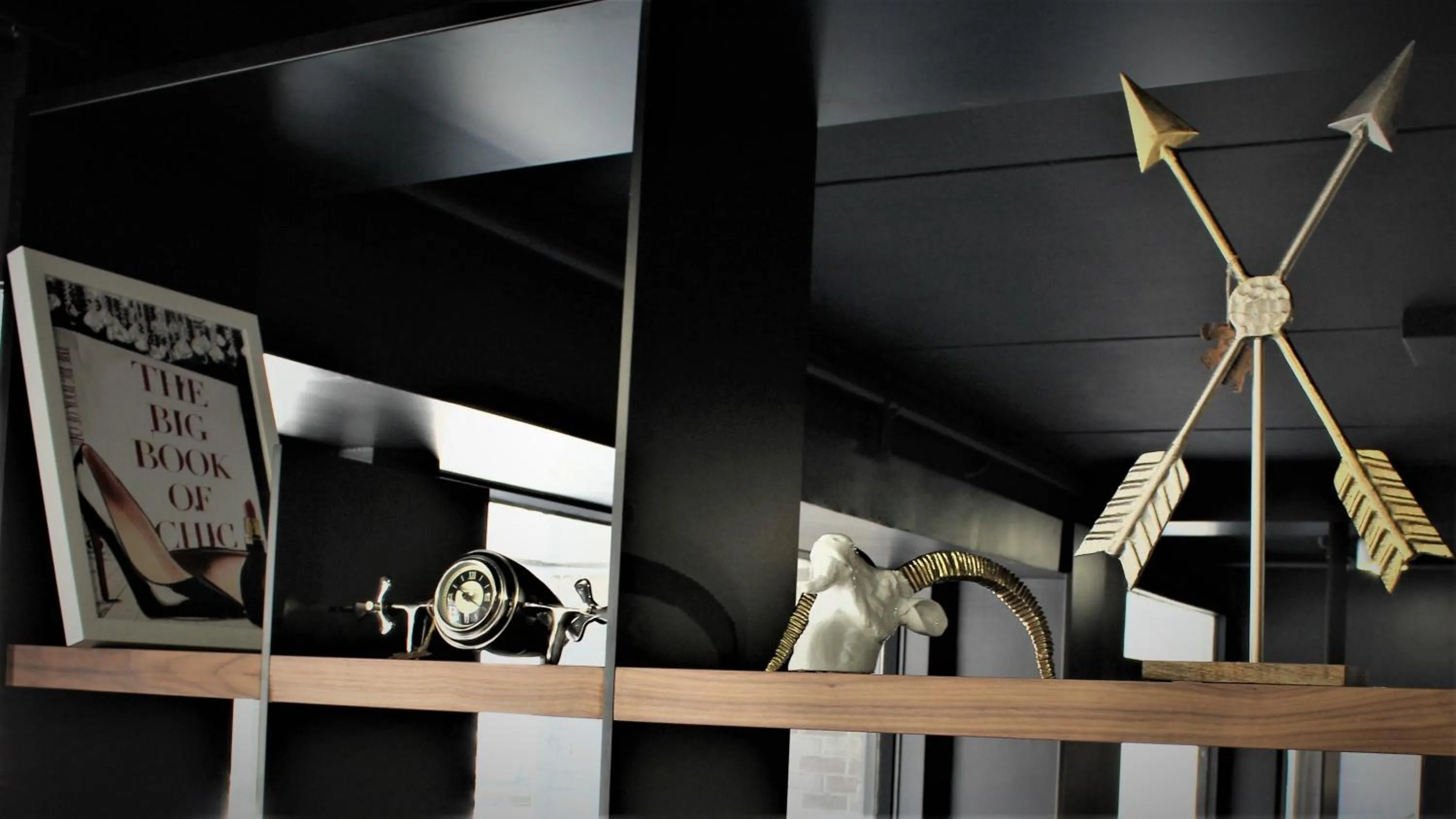 Library in LELUX Hotel