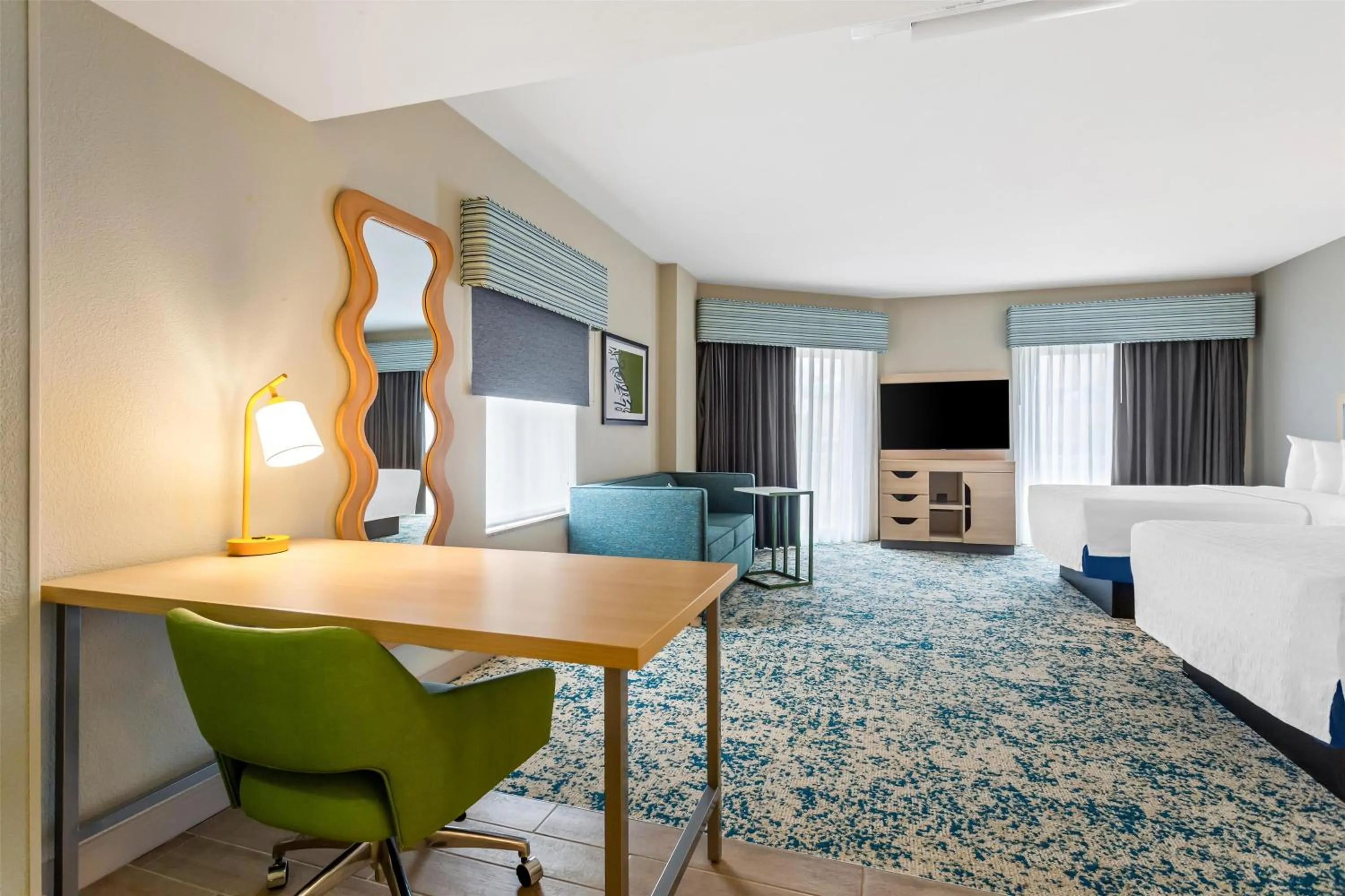 Living room in Hampton Inn & Suites St. Petersburg/Downtown