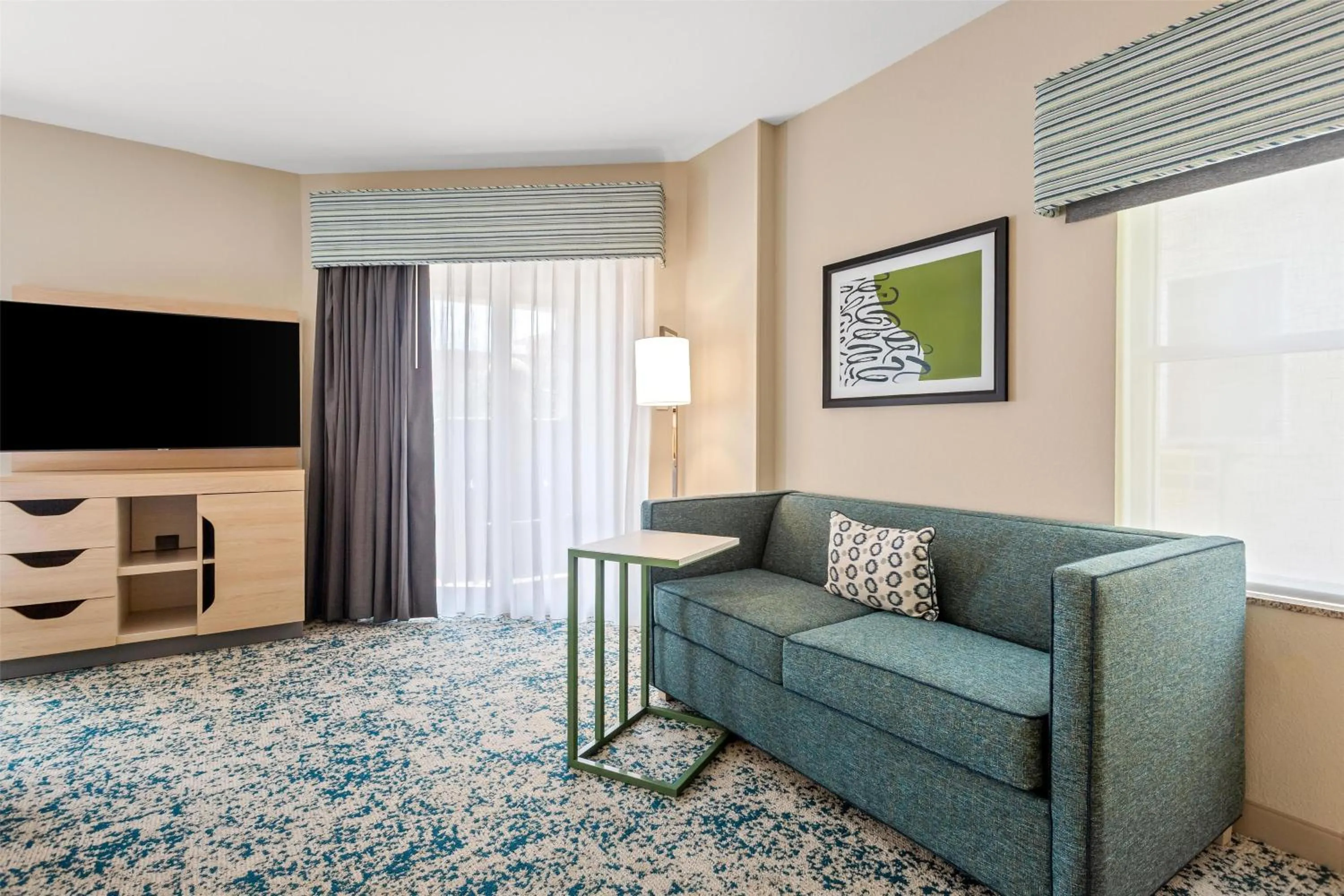 Living room in Hampton Inn & Suites St. Petersburg/Downtown