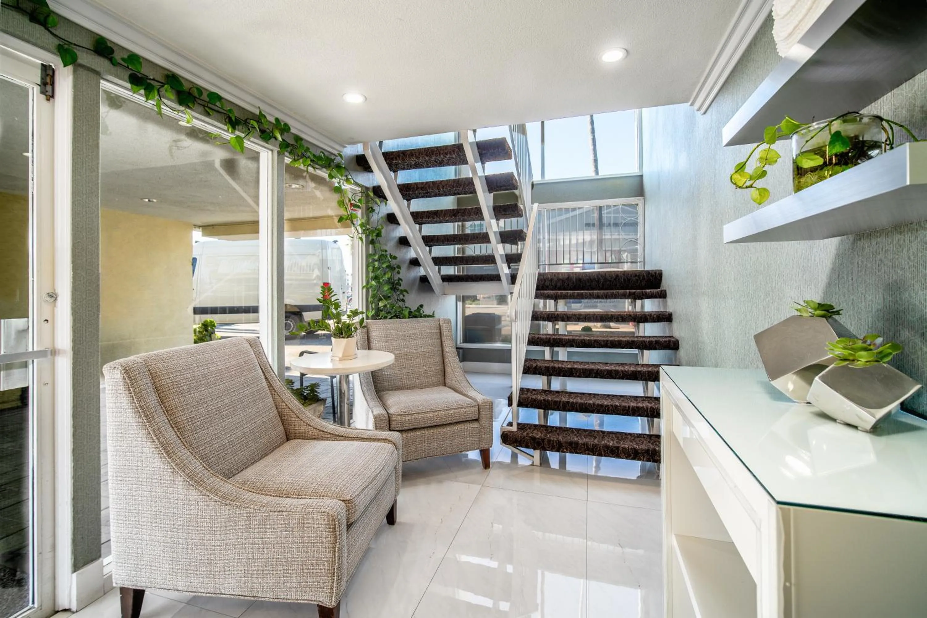 Lobby or reception in Little Inn By The Bay Newport Beach Hotel