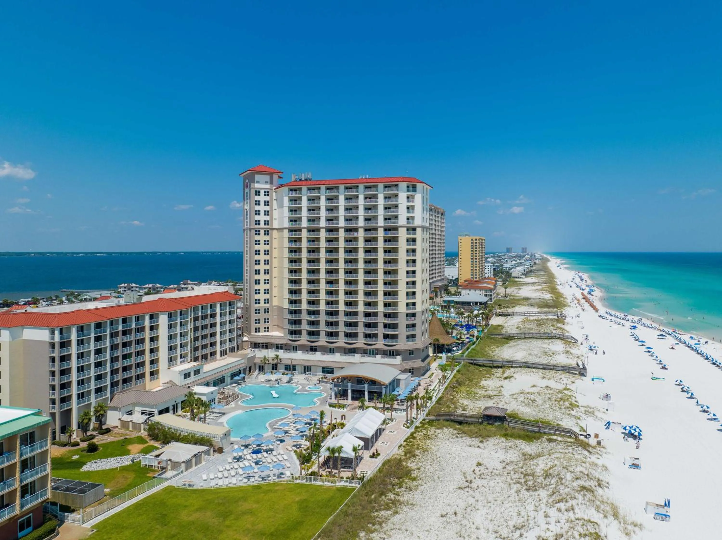 Property building in Hilton Pensacola Beach