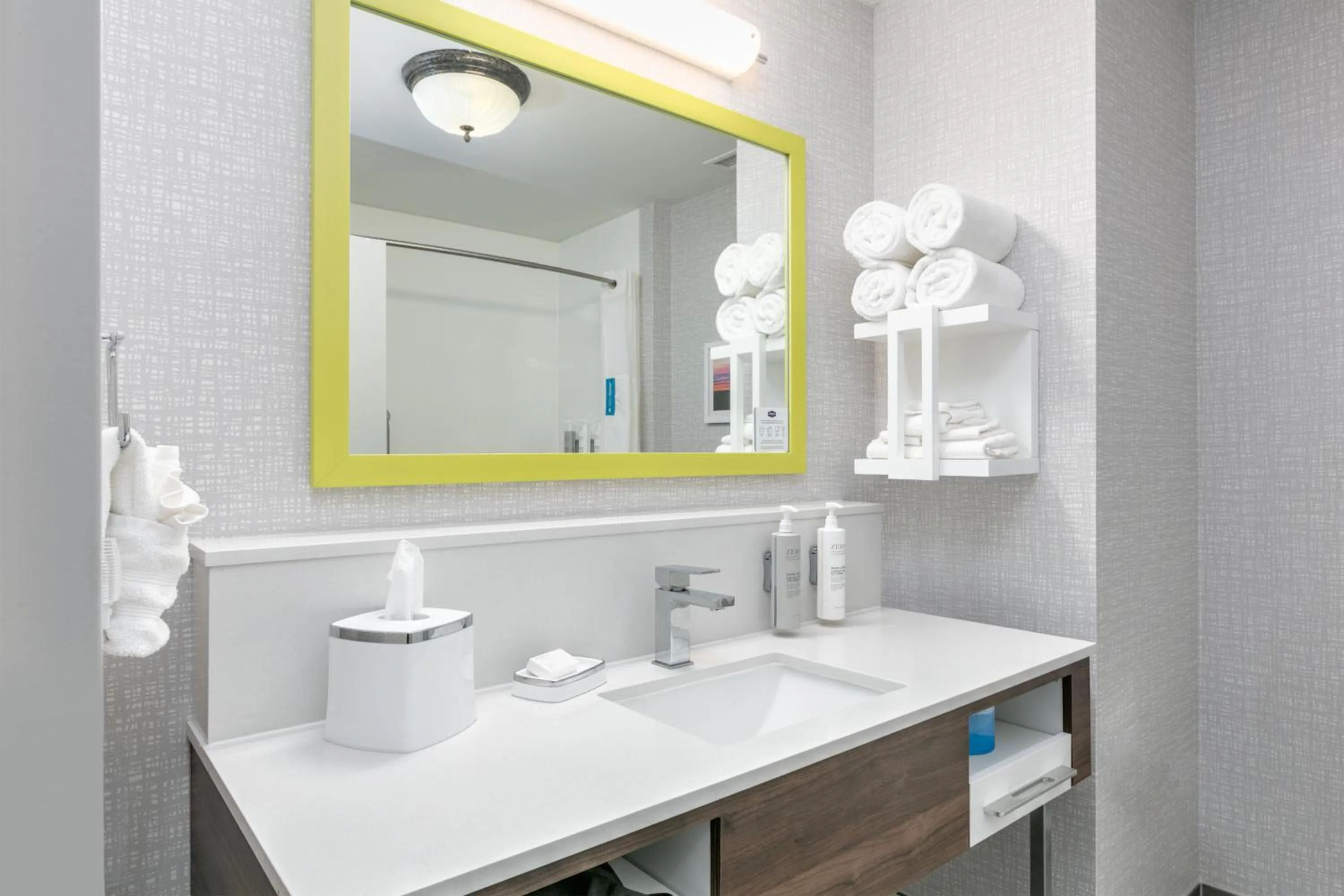 Bathroom in Hampton Inn Kingsville