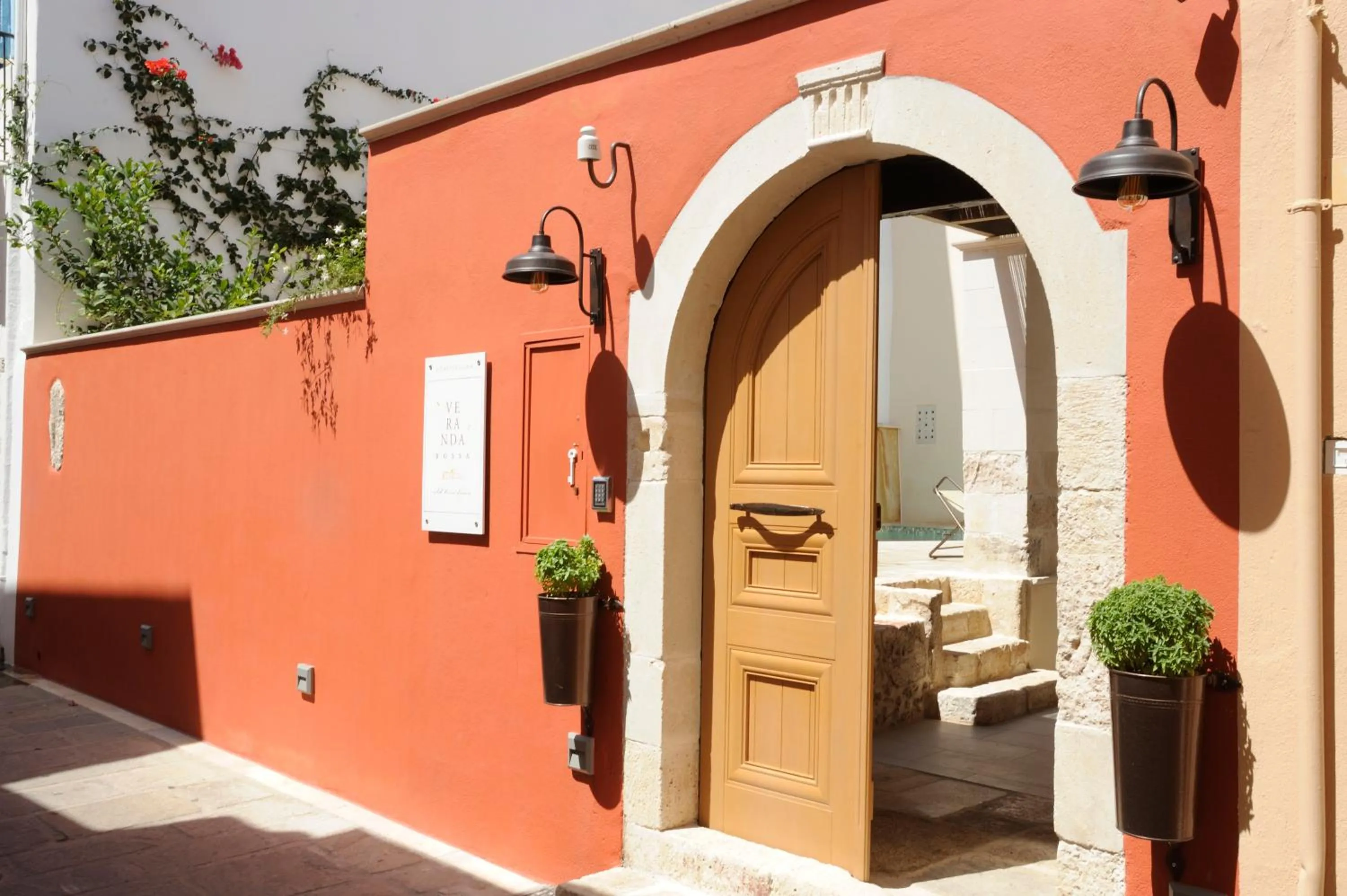 Facade/entrance in Veranda Rossa Suites