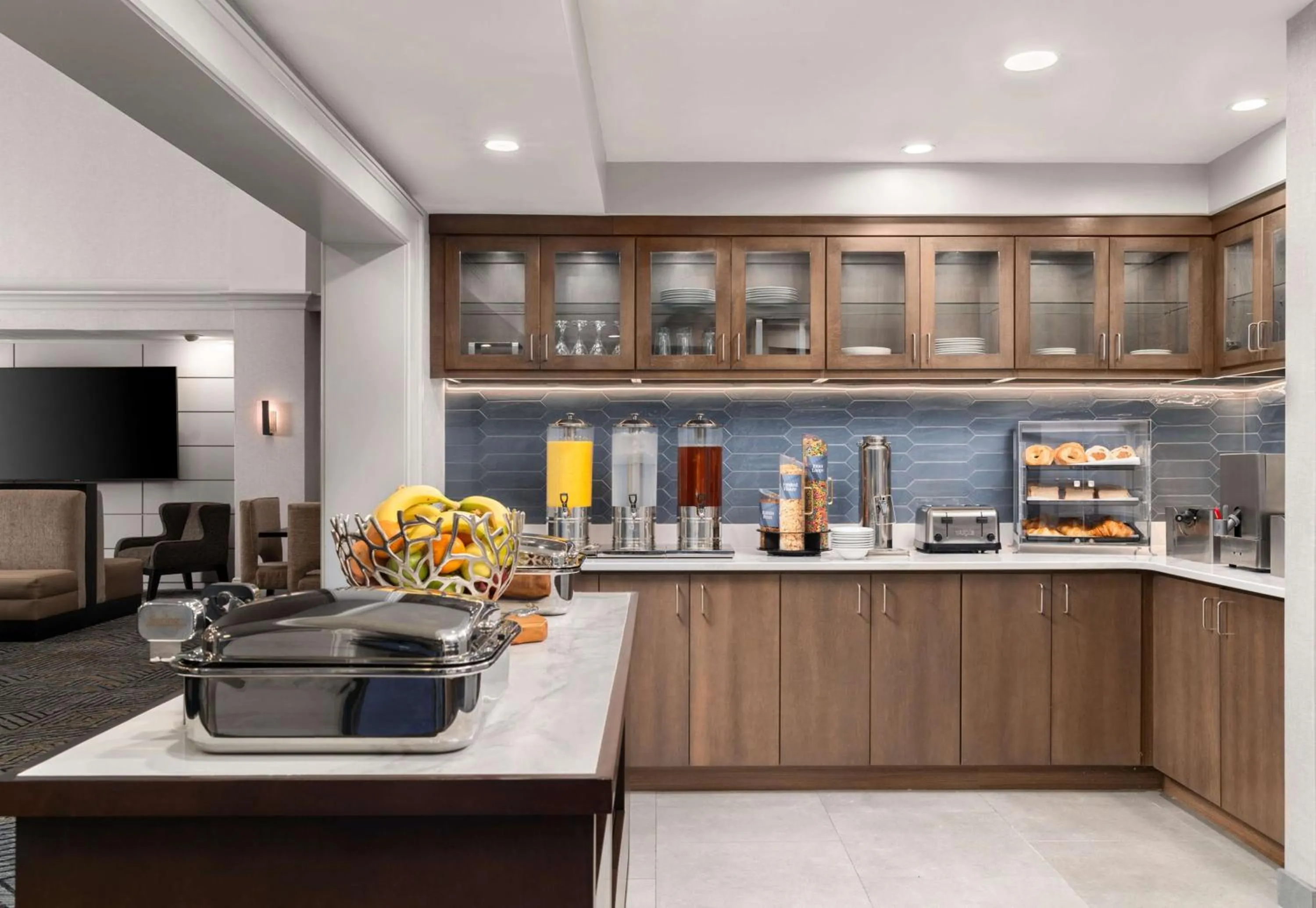 Breakfast in Homewood Suites by Hilton Chester