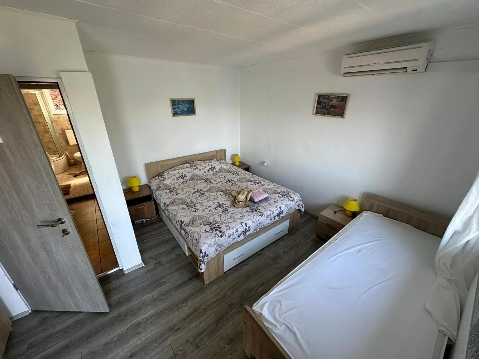 Bed in Apartment MIP