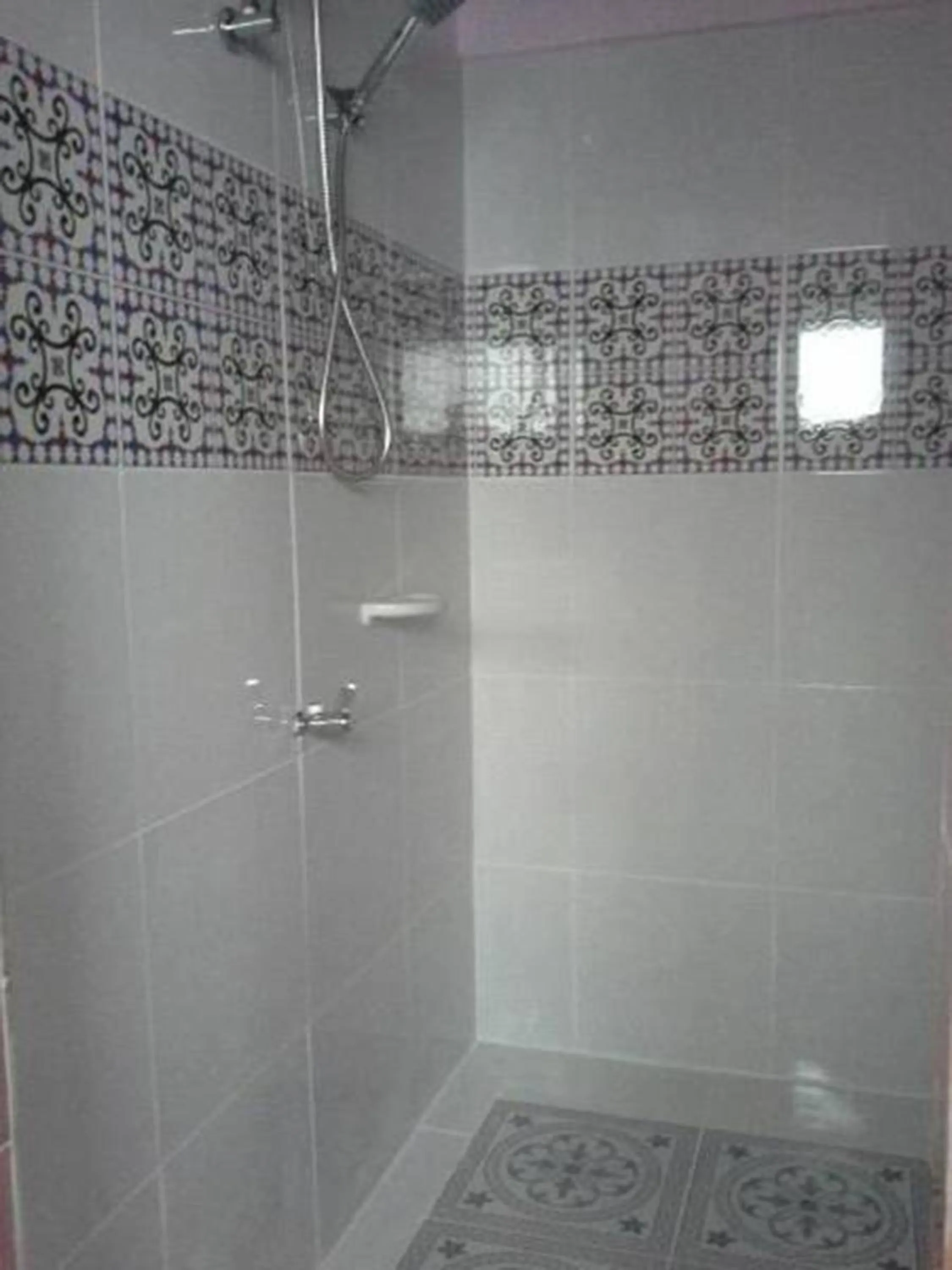 Shower in Buorana