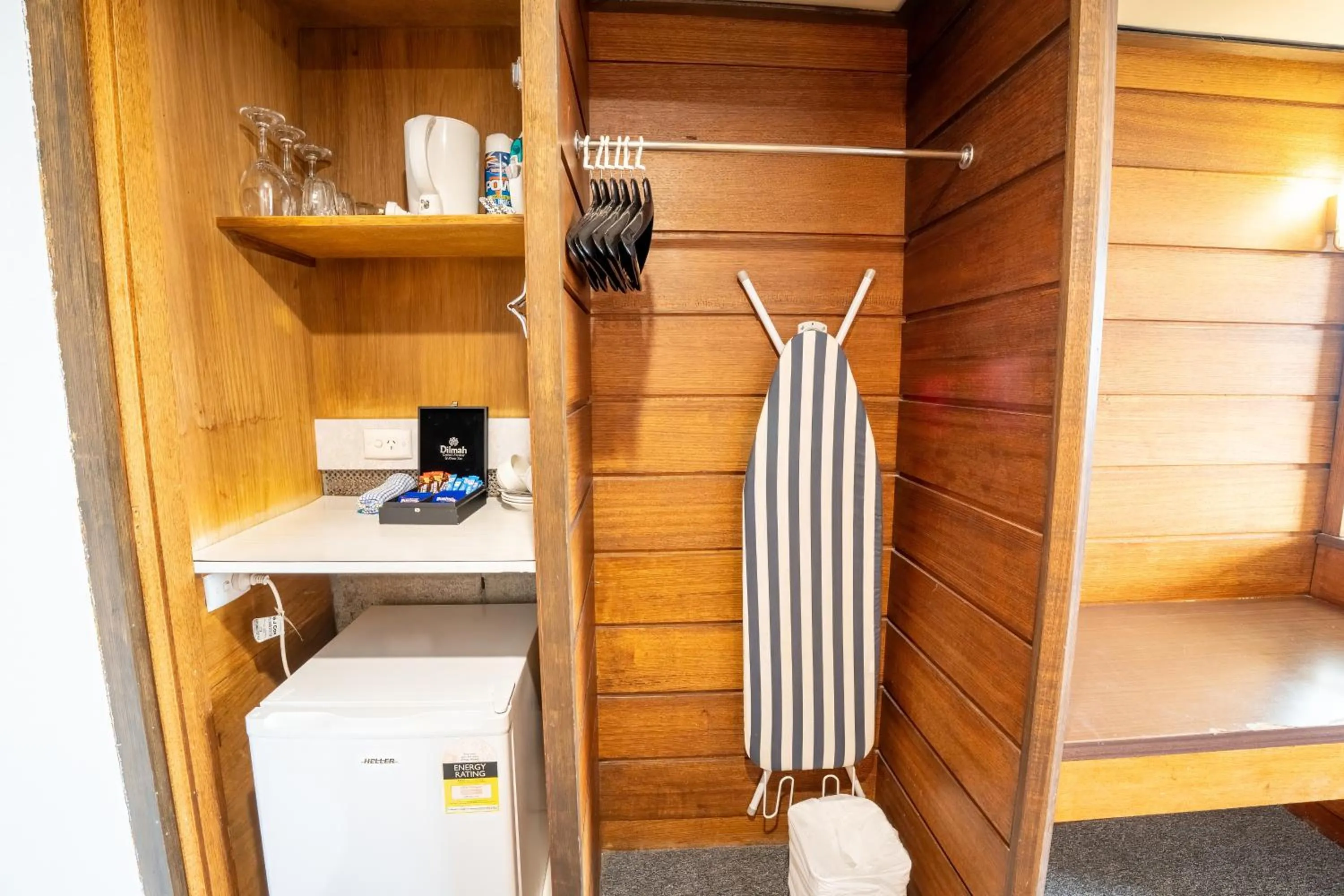 Coffee/tea facilities in Bayside Hotel