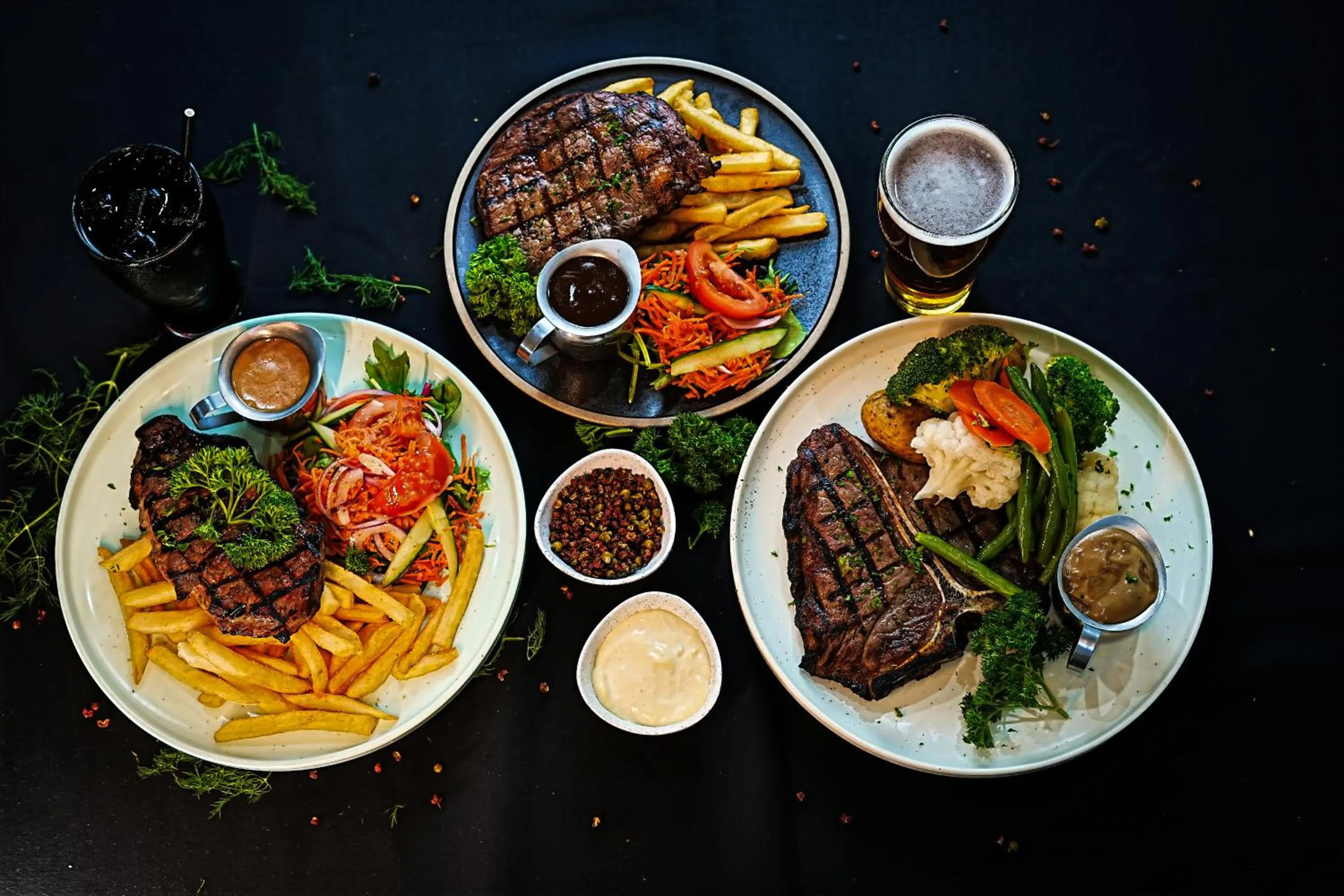 Food and drinks in Bayside Hotel