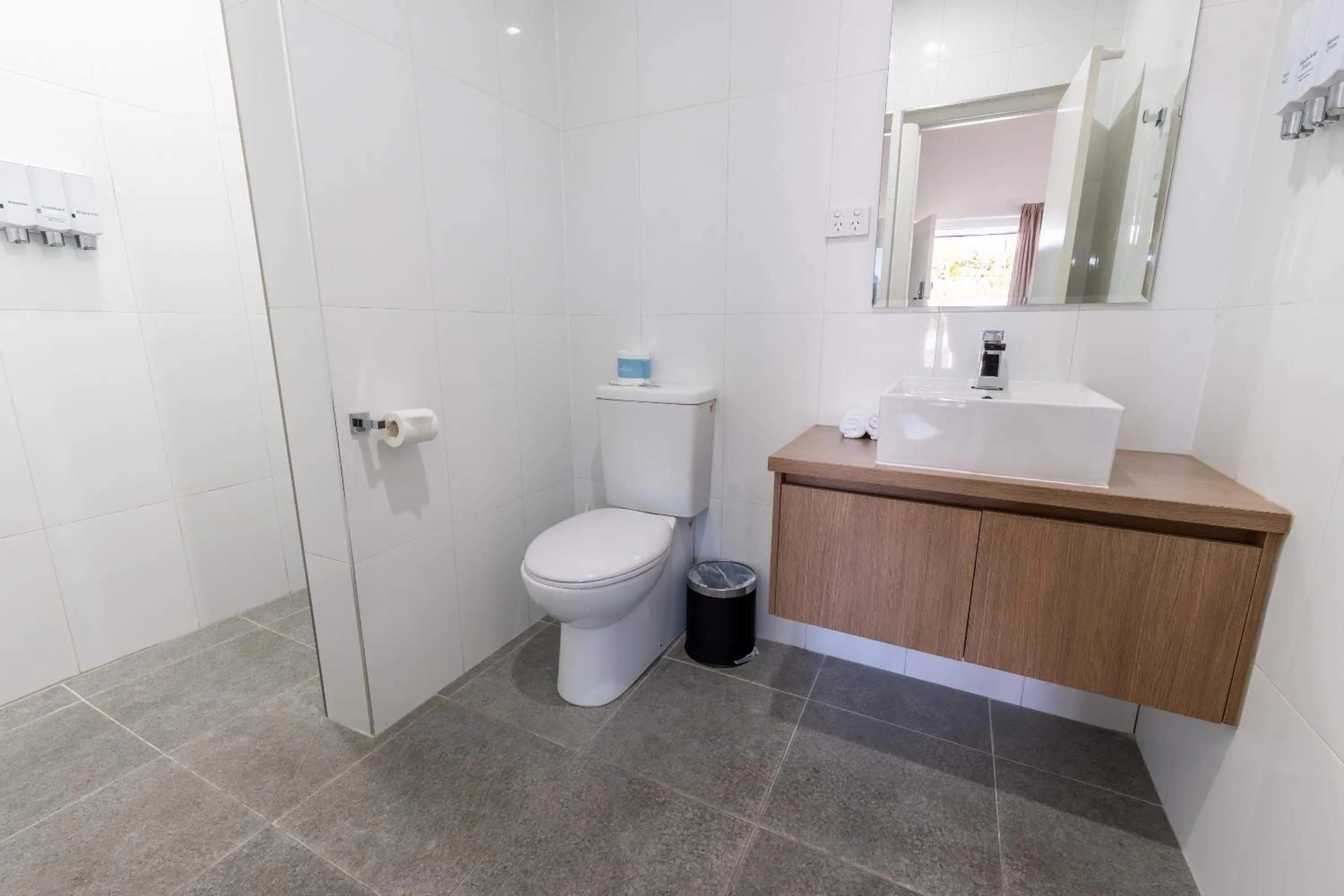 Bathroom in Bayside Hotel