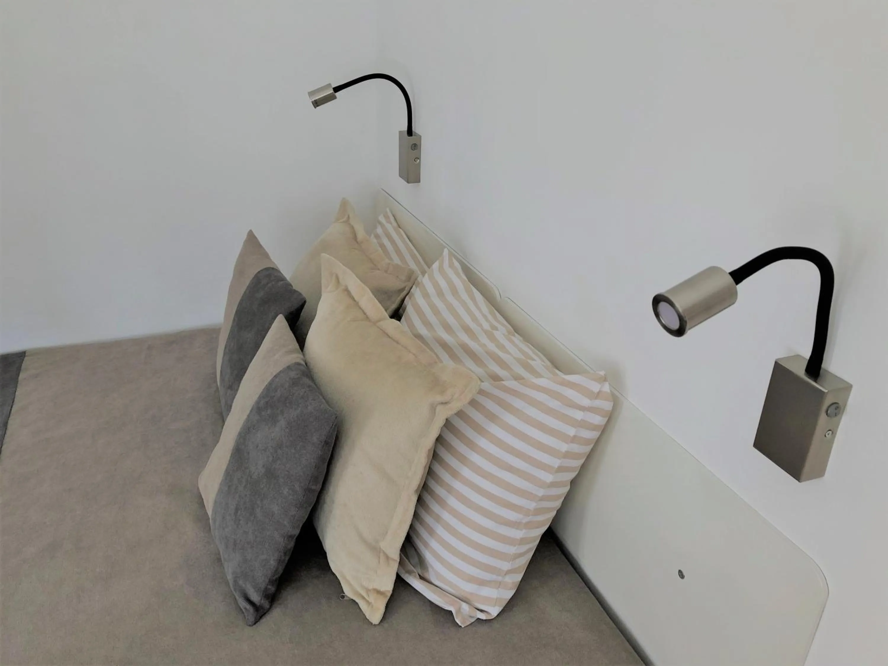 Bed in Apartment Auer_Belgrade