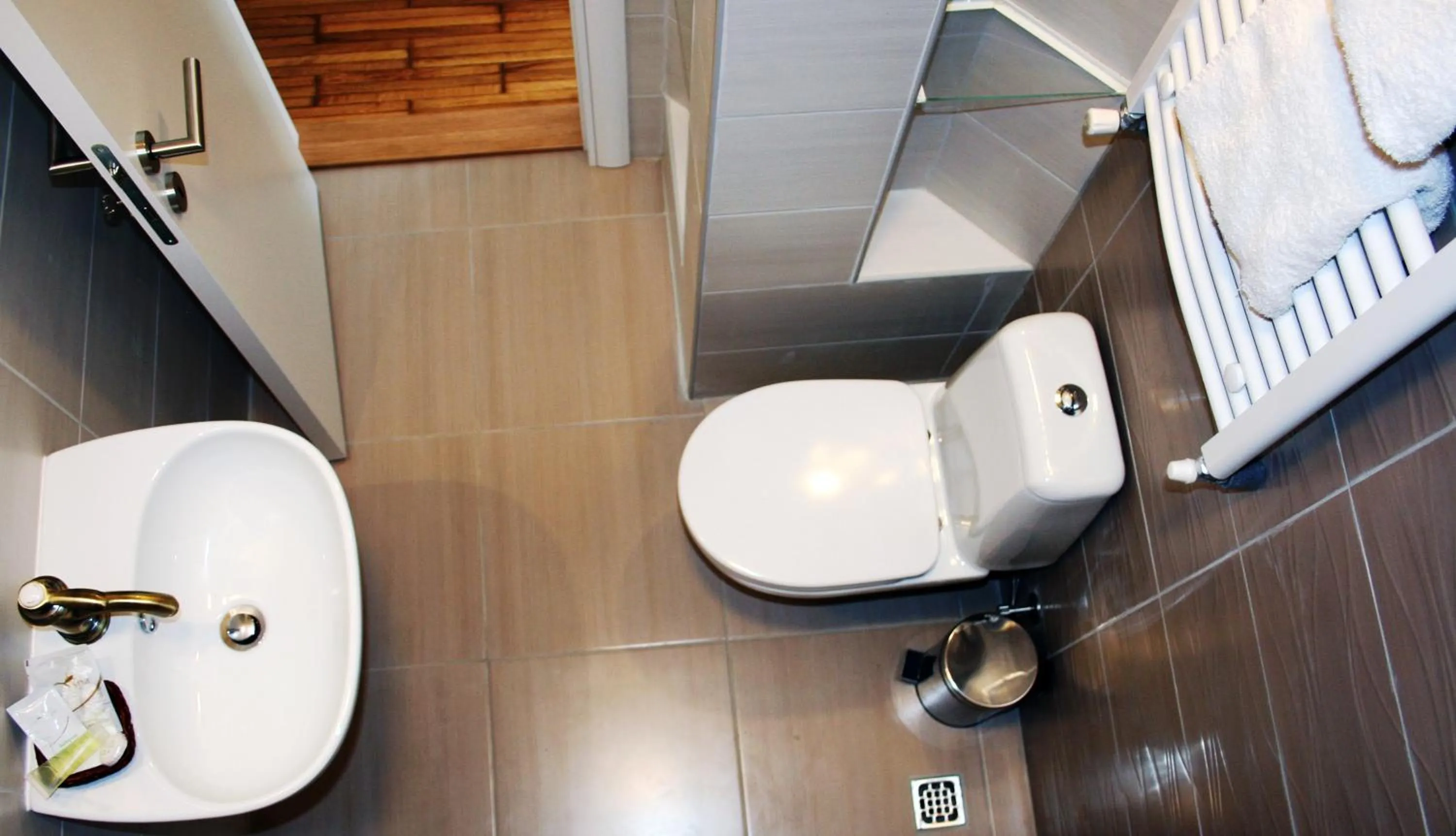 Bathroom in Apartment Auer_Belgrade