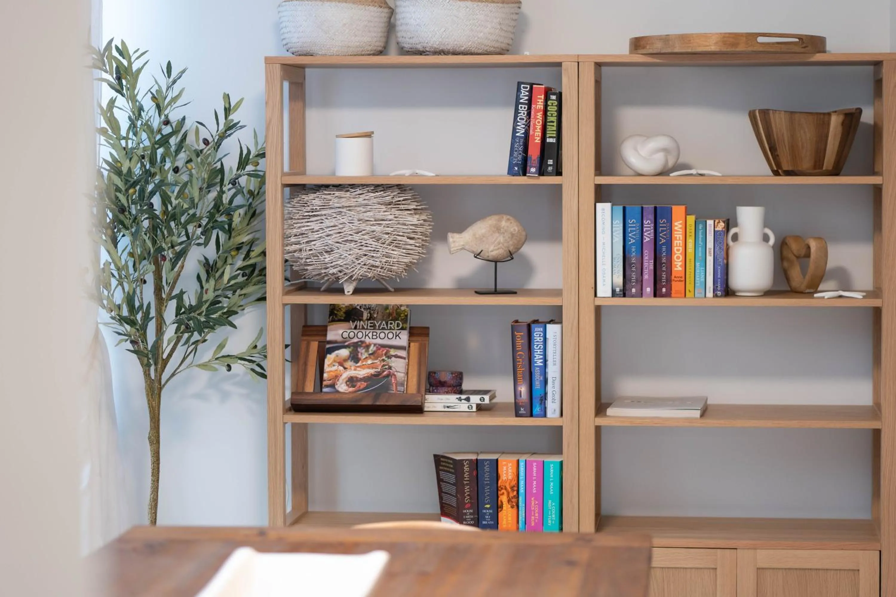 Library in Munna Beach Apartments
