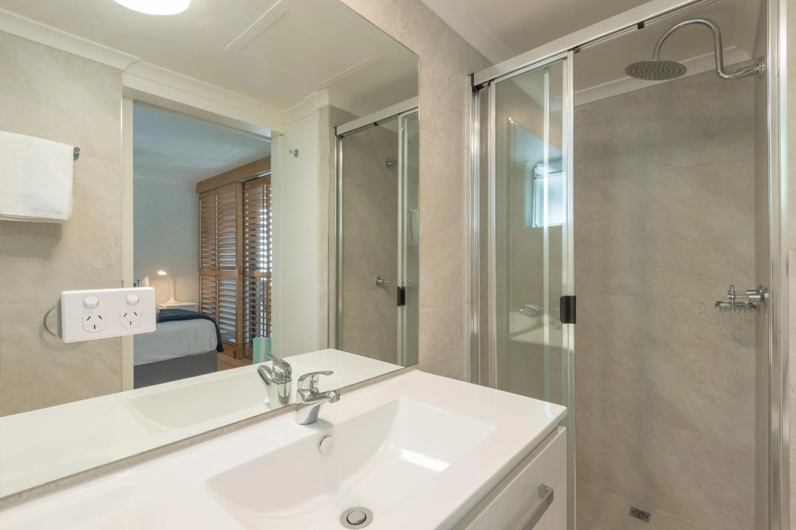 Bathroom in Munna Beach Apartments