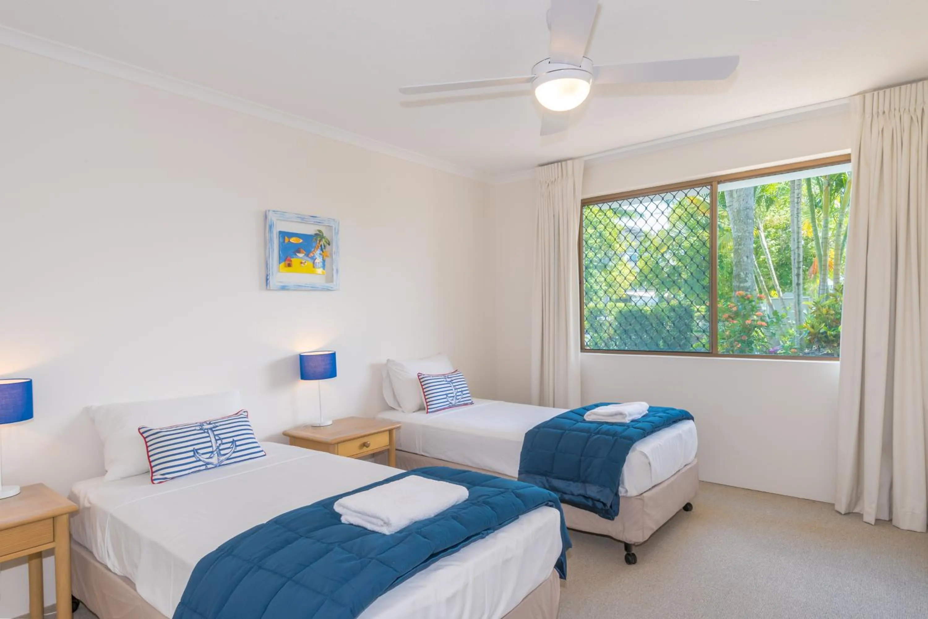 Bedroom, Bed in Munna Beach Apartments