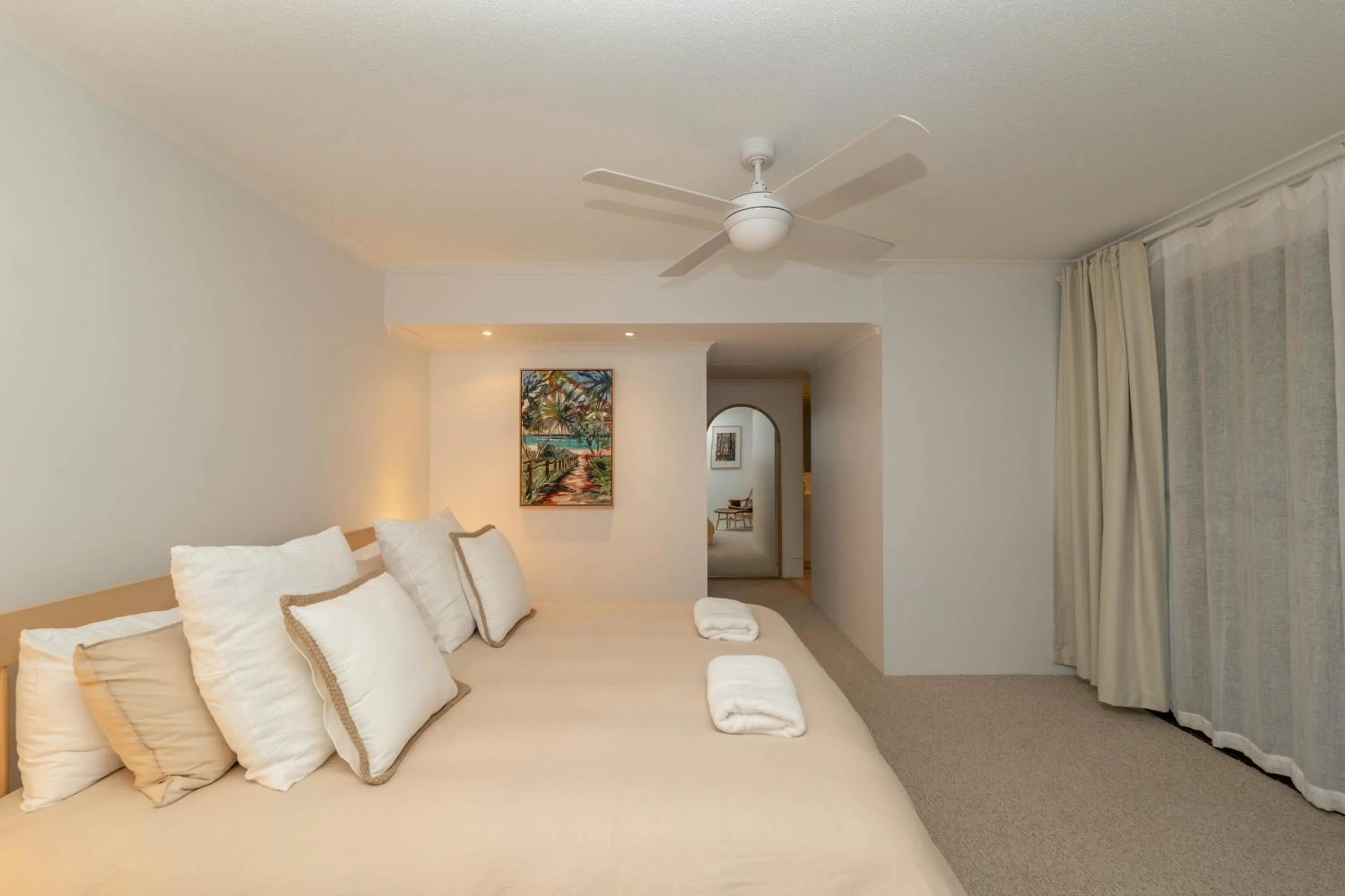 Bedroom, Bed in Munna Beach Apartments