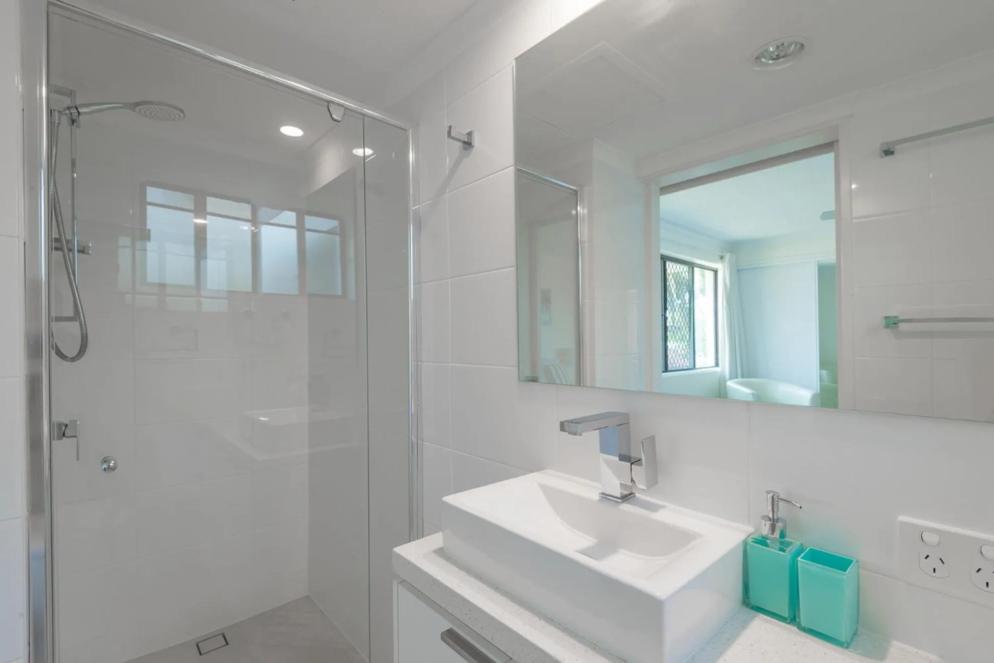 Bathroom in Munna Beach Apartments