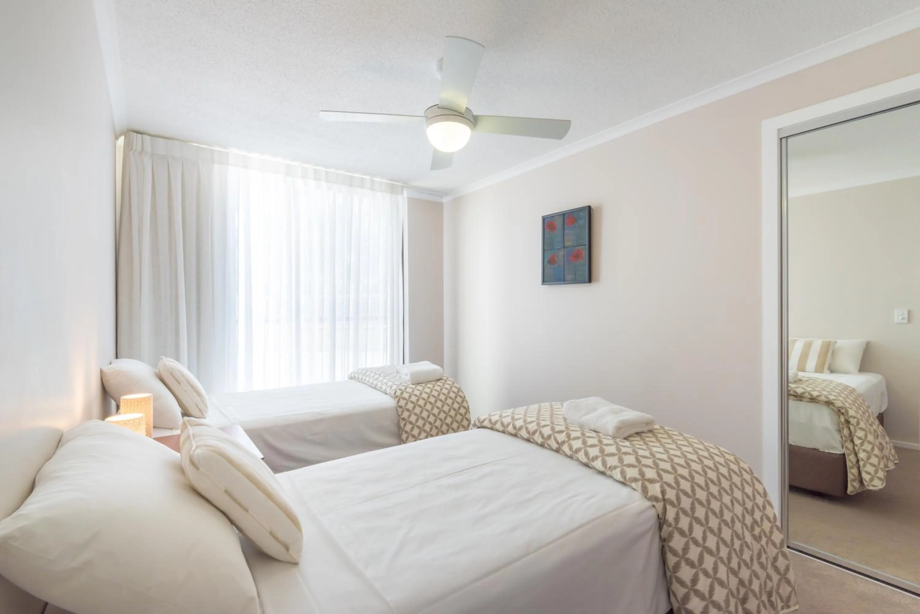 Bedroom, Bed in Munna Beach Apartments