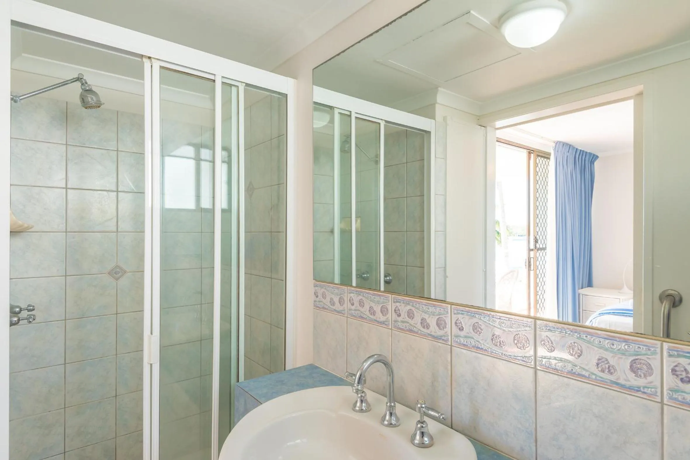 Bathroom in Munna Beach Apartments