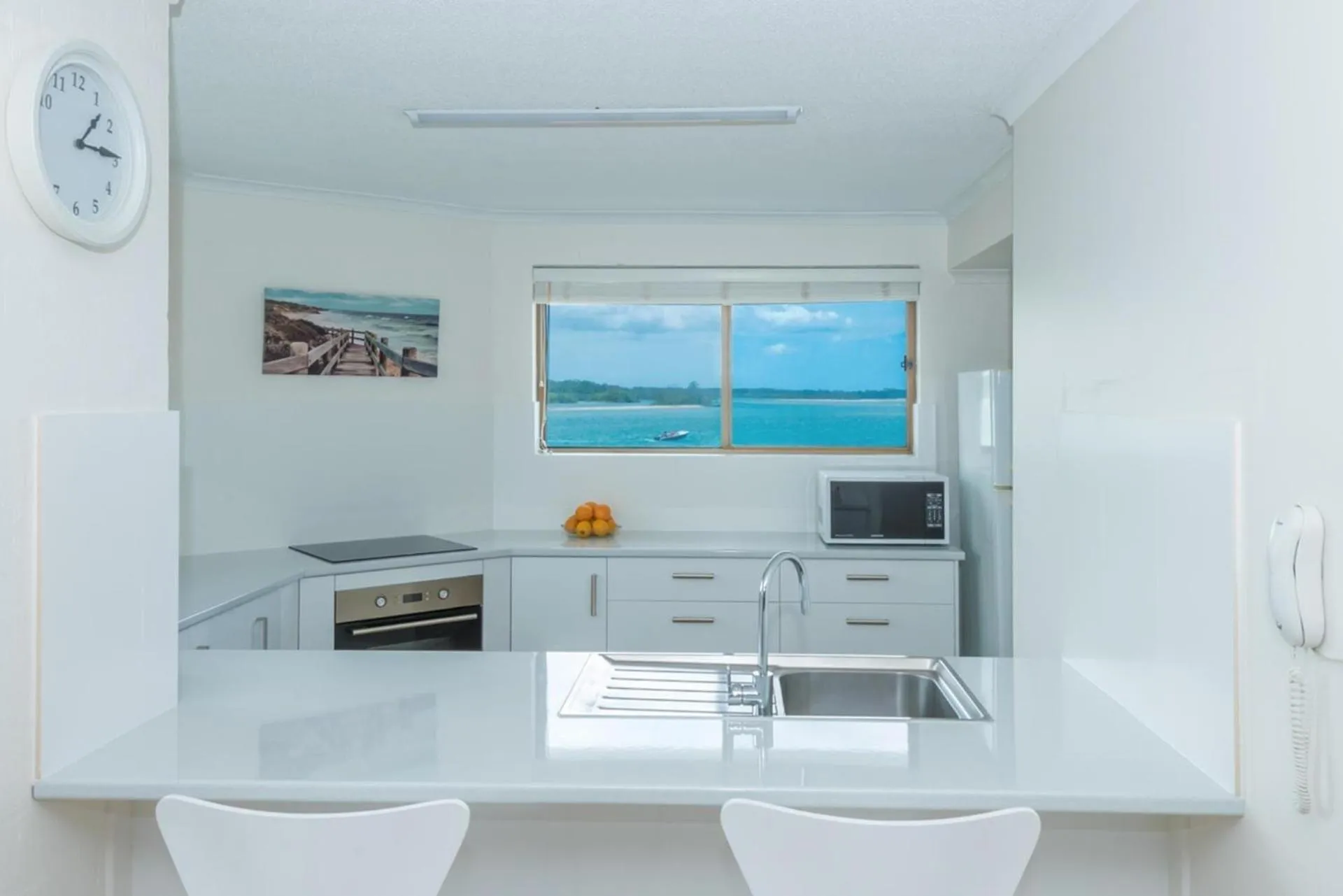 kitchen in Munna Beach Apartments