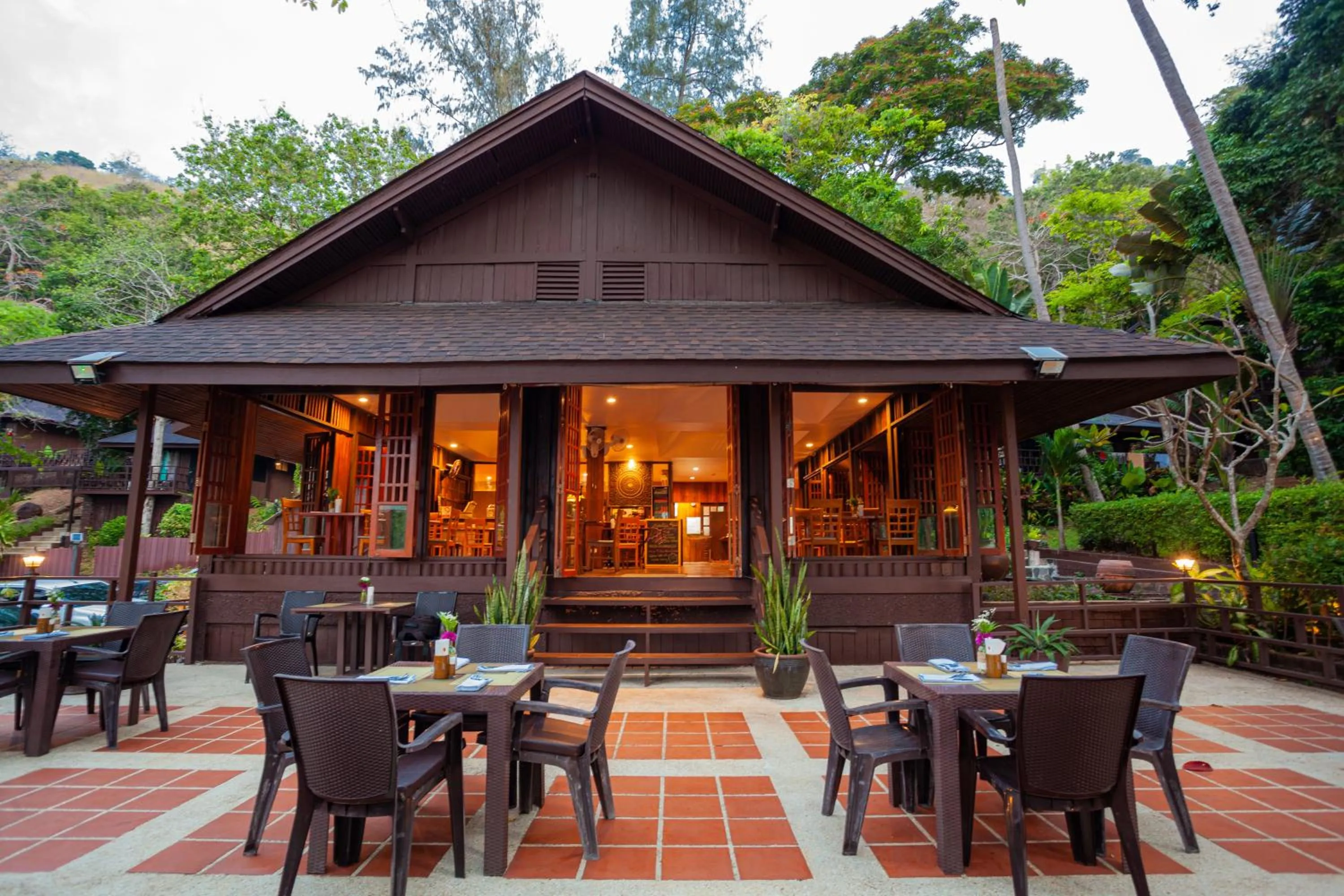 Restaurant/places to eat in Baan Krating Phuket Resort -SHA Plus