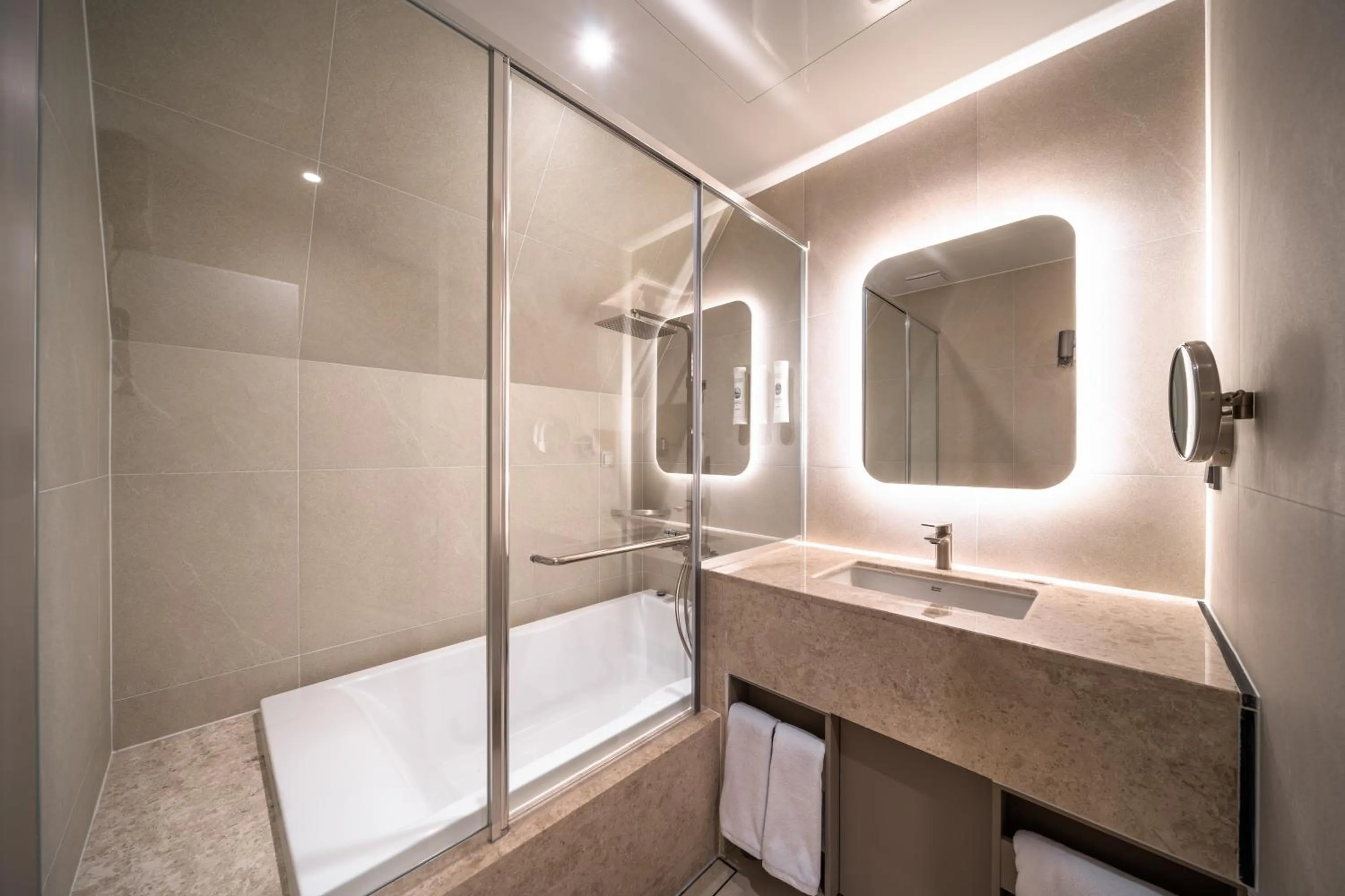 Bathroom in Comfort inn Yeouido