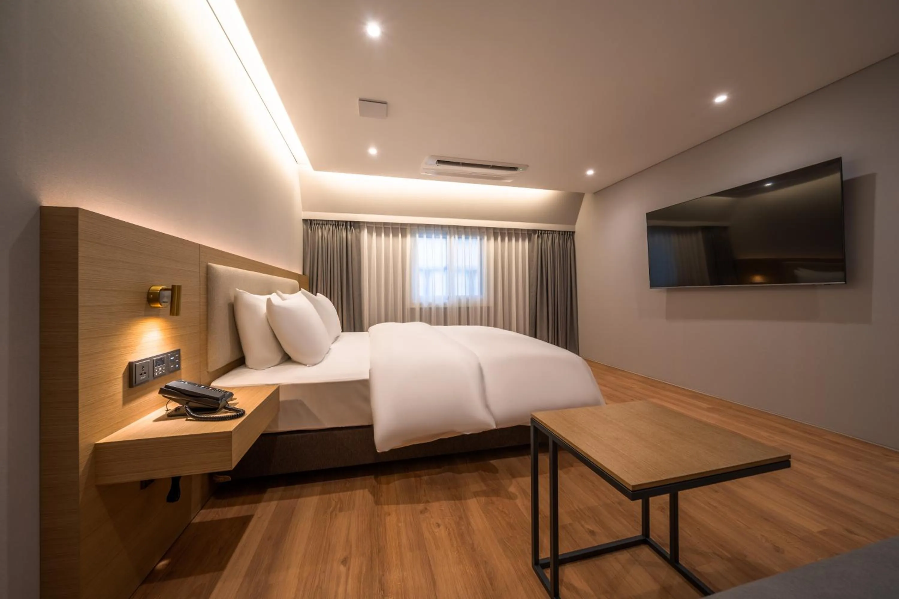 Bed in Comfort inn Yeouido