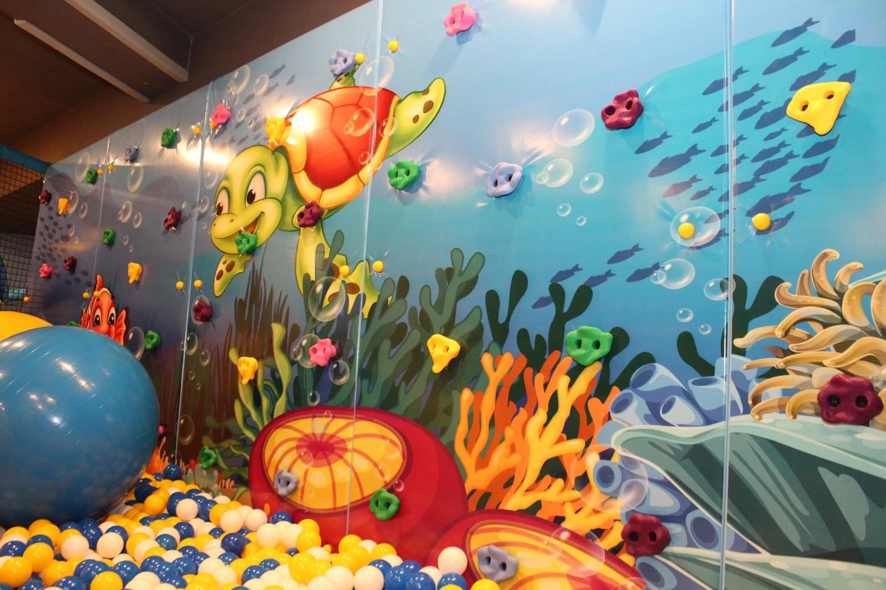 Children play ground in Chateau Beach Resort Kenting