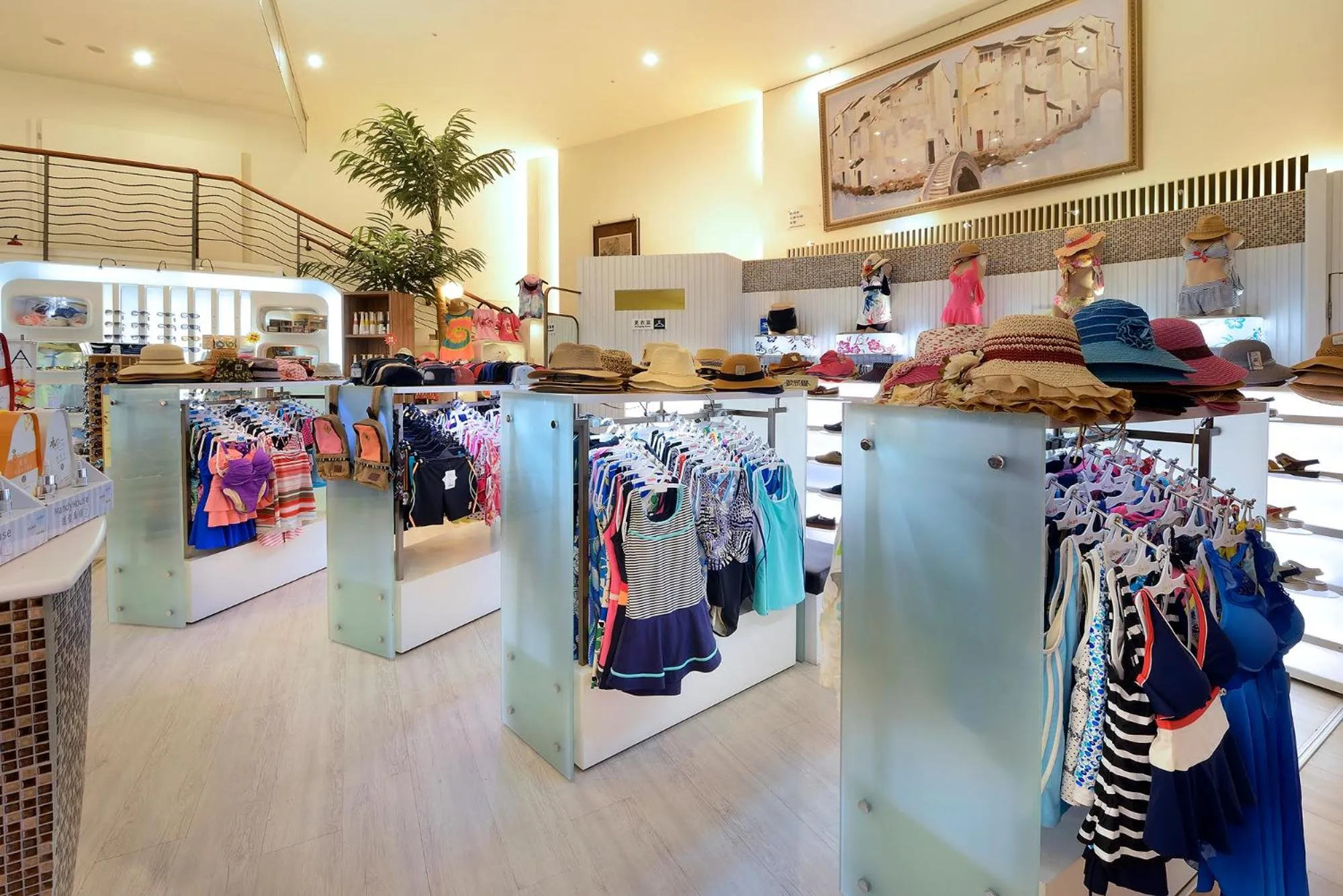 On-site shops in Chateau Beach Resort Kenting